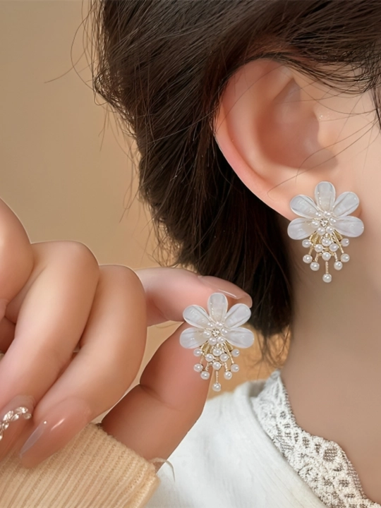 Серьги для девушек и женщин - 