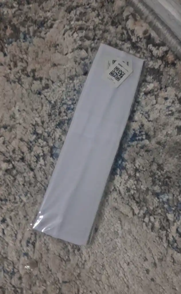 Boshga sochlar uchun sport tasmasi