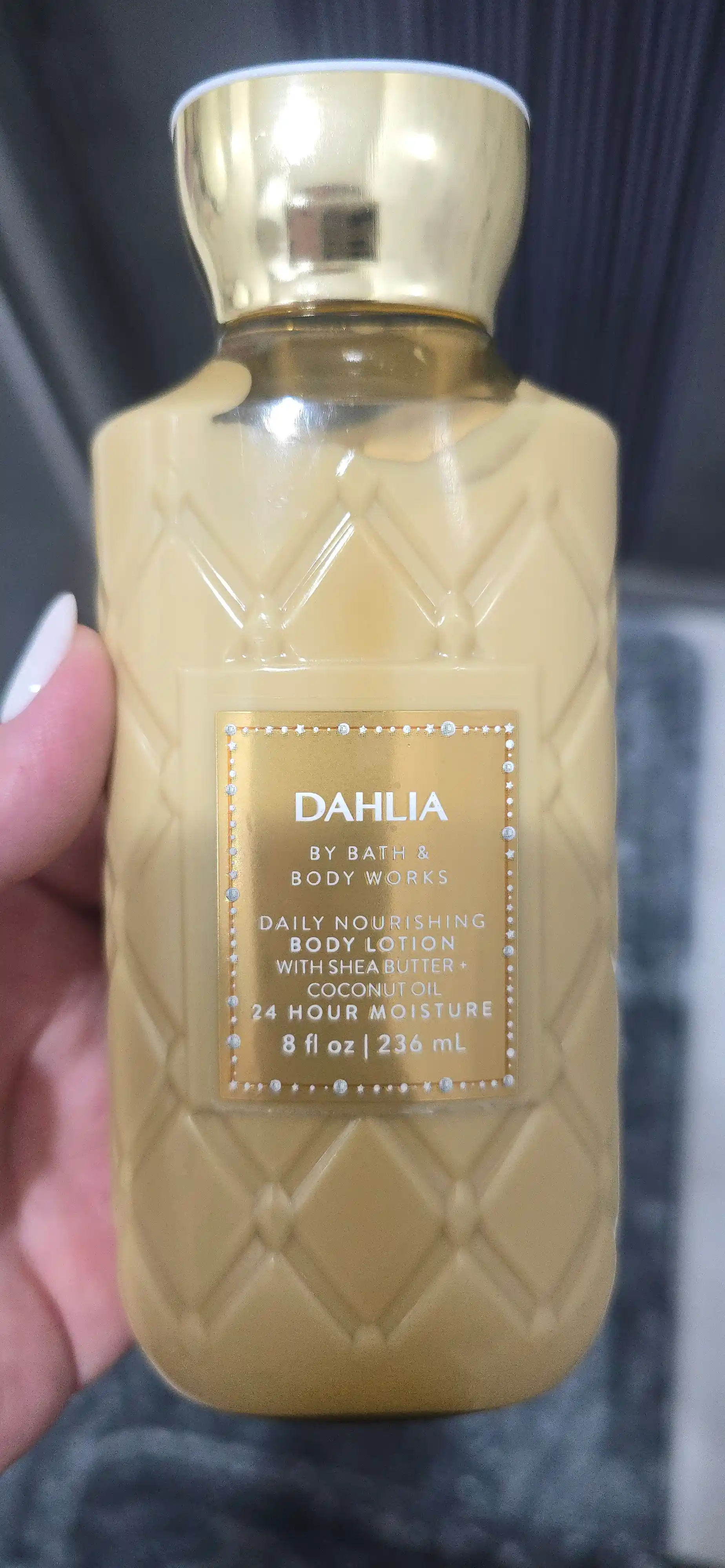 BATH AND BODY WORKS Парфюмepный увлажняющий лосьон для тела, 236 мл