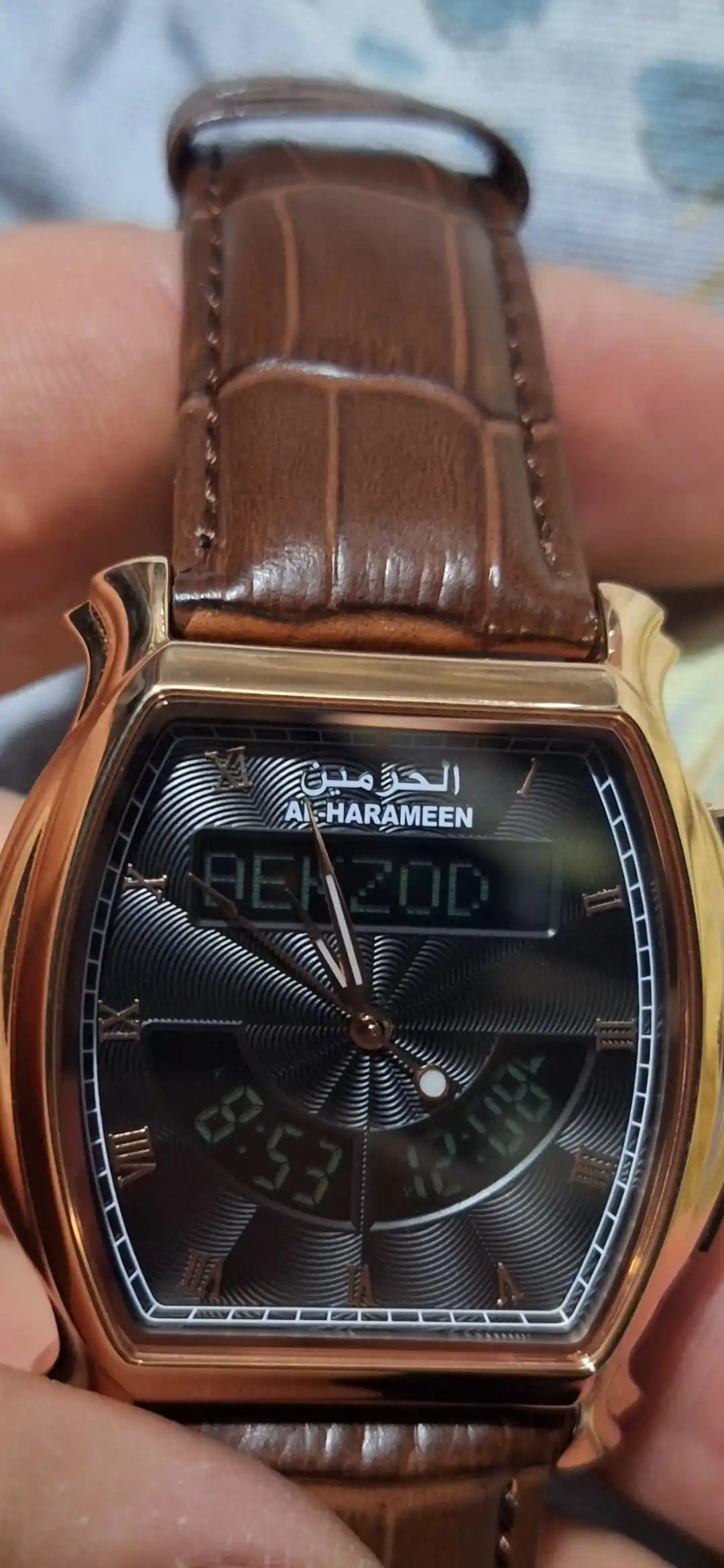 Qo'l soati Al-Harameen, 6110
