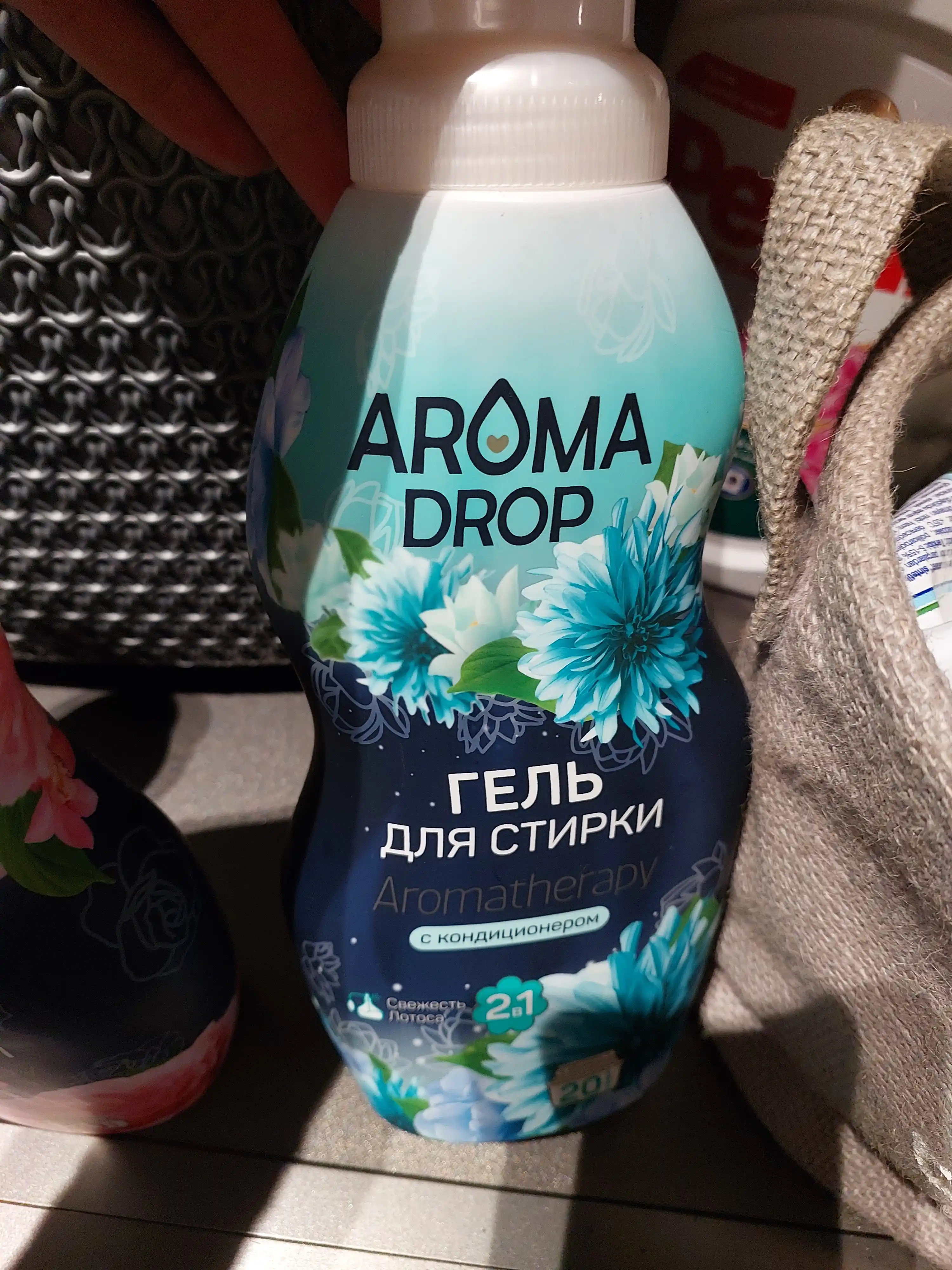 Kir yuvish uchun gel Aroma Drop 1da2, lotusning yangiligi, 1 l