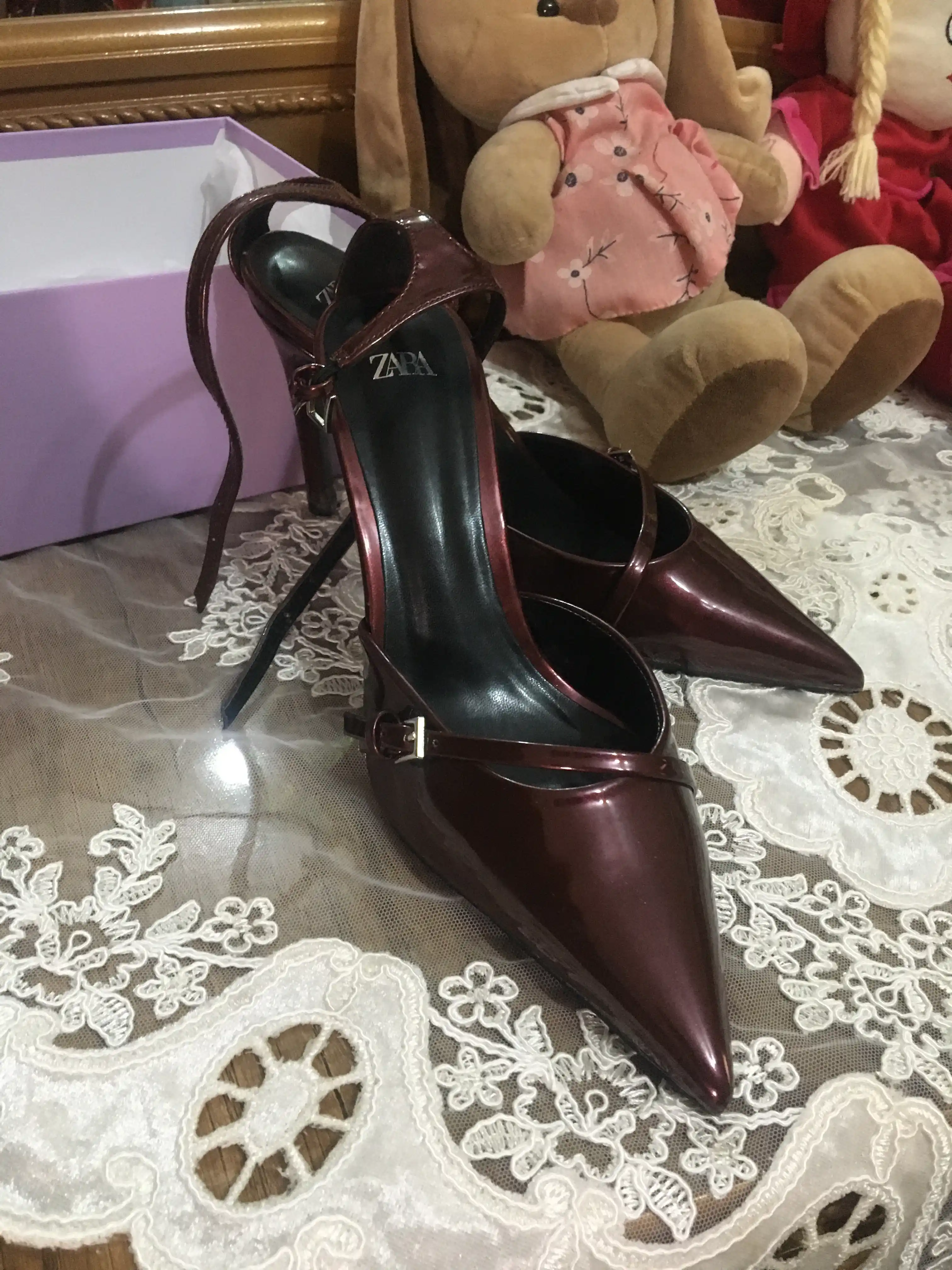 Ayollar tuflisi, kabluk, poshnali tufli, to'yga, merry me, trend tufli, ZARA