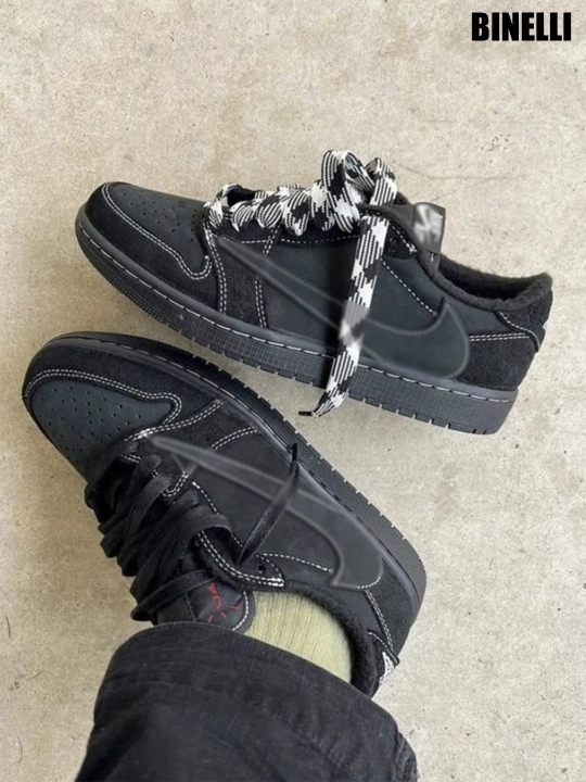 Erkak, o‘smir uchun krossovkalar Nike Air Jordan 1 Low, katta o‘lchamlar, buyuklar, 45-47
