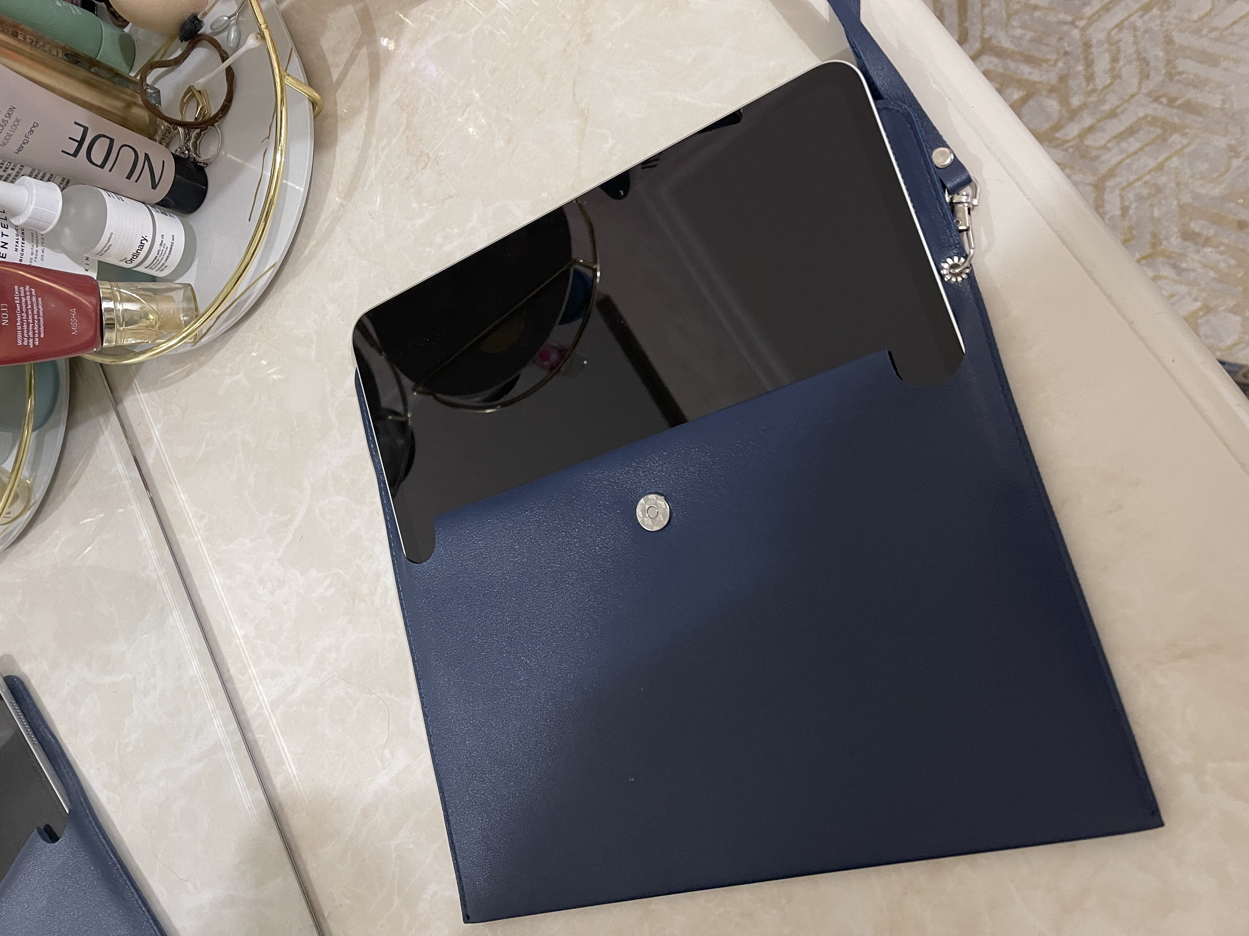 Daftar, kitob, hujjatlar va noutbuklar uchun ekologik charm papka A4 va A5 formatlarda
