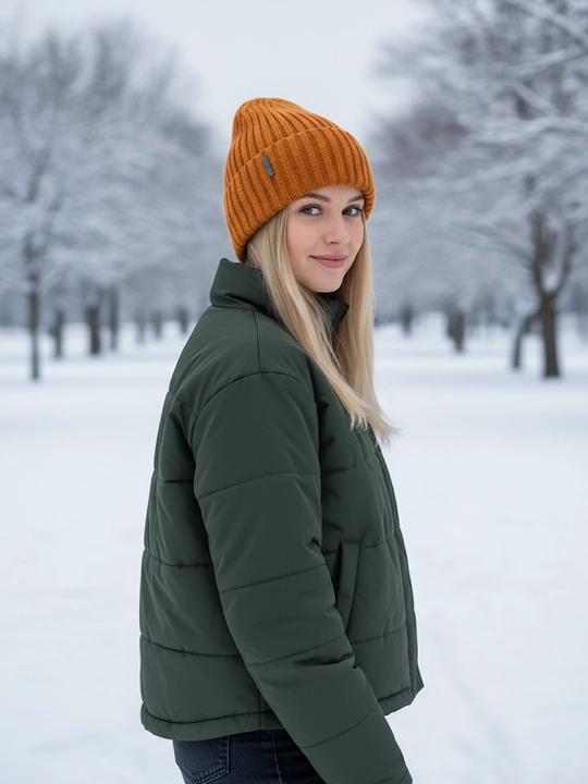 Beanie ayollar to‘qima qalpog‘i, bezakli tugmali issiq va yumshoq, qishki bosh kiyim