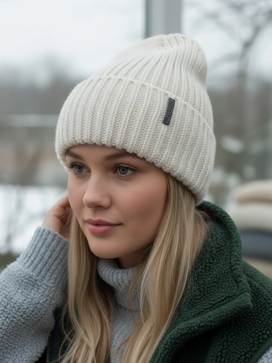 Beanie ayollar to‘qima qalpog‘i, bezakli tugmali issiq va yumshoq, qishki bosh kiyim