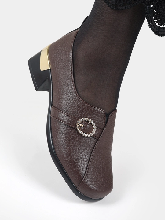 Ayollar poyabzali Sling Black Stiletto - barqaror poshnali zamonaviy poyabzal, nachos yo'q