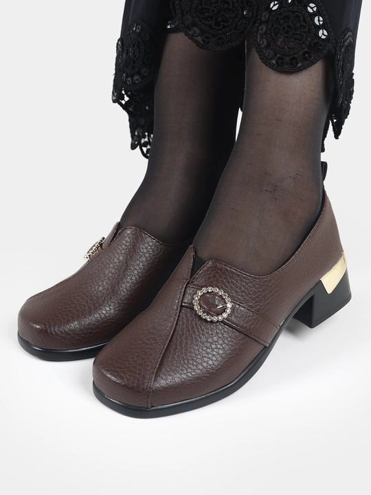 Ayollar poyabzali Sling Black Stiletto - barqaror poshnali zamonaviy poyabzal, nachos yo'q