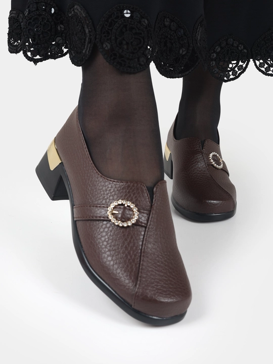 Ayollar poyabzali Sling Black Stiletto - barqaror poshnali zamonaviy poyabzal, nachos yo'q