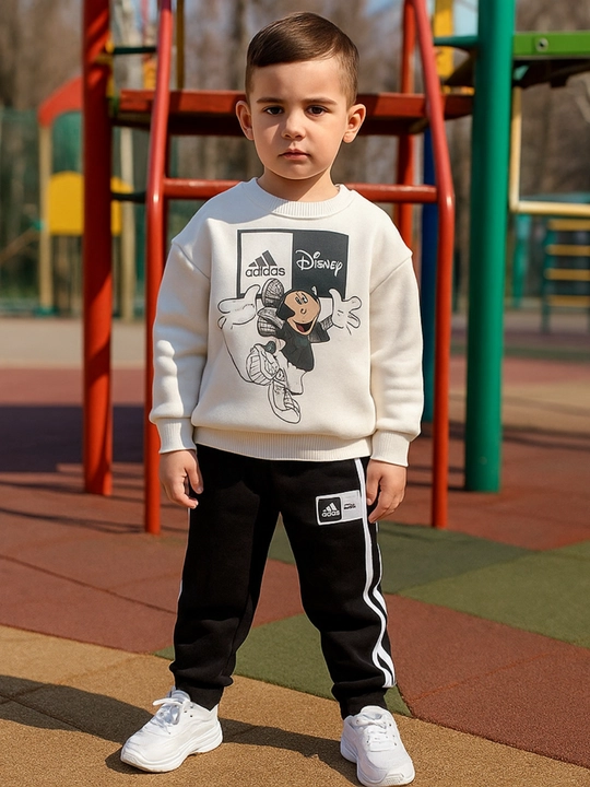 O'g'il bolalar uchun issiq sport kostyum  - 