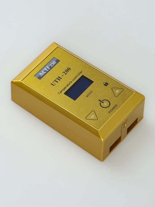Elektron sensorli termoregulyator UTH-200 CHN issiq pol uchun