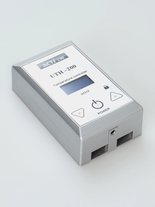 Elektron sensorli termoregulyator UTH-200 CHN issiq pol uchun