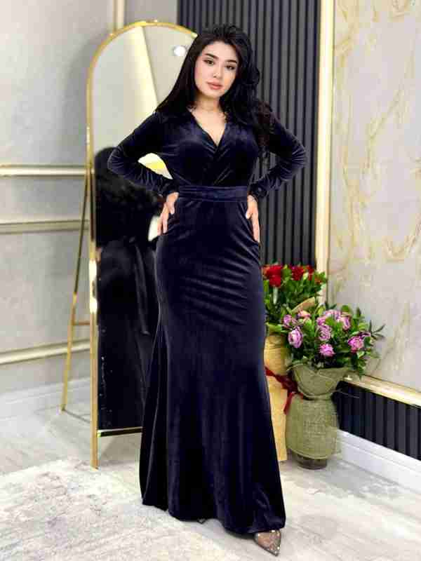 Rus kokraklarining uy qurilishi fotosuratlari Plyajdagi yalangoch nipellar fotosurati