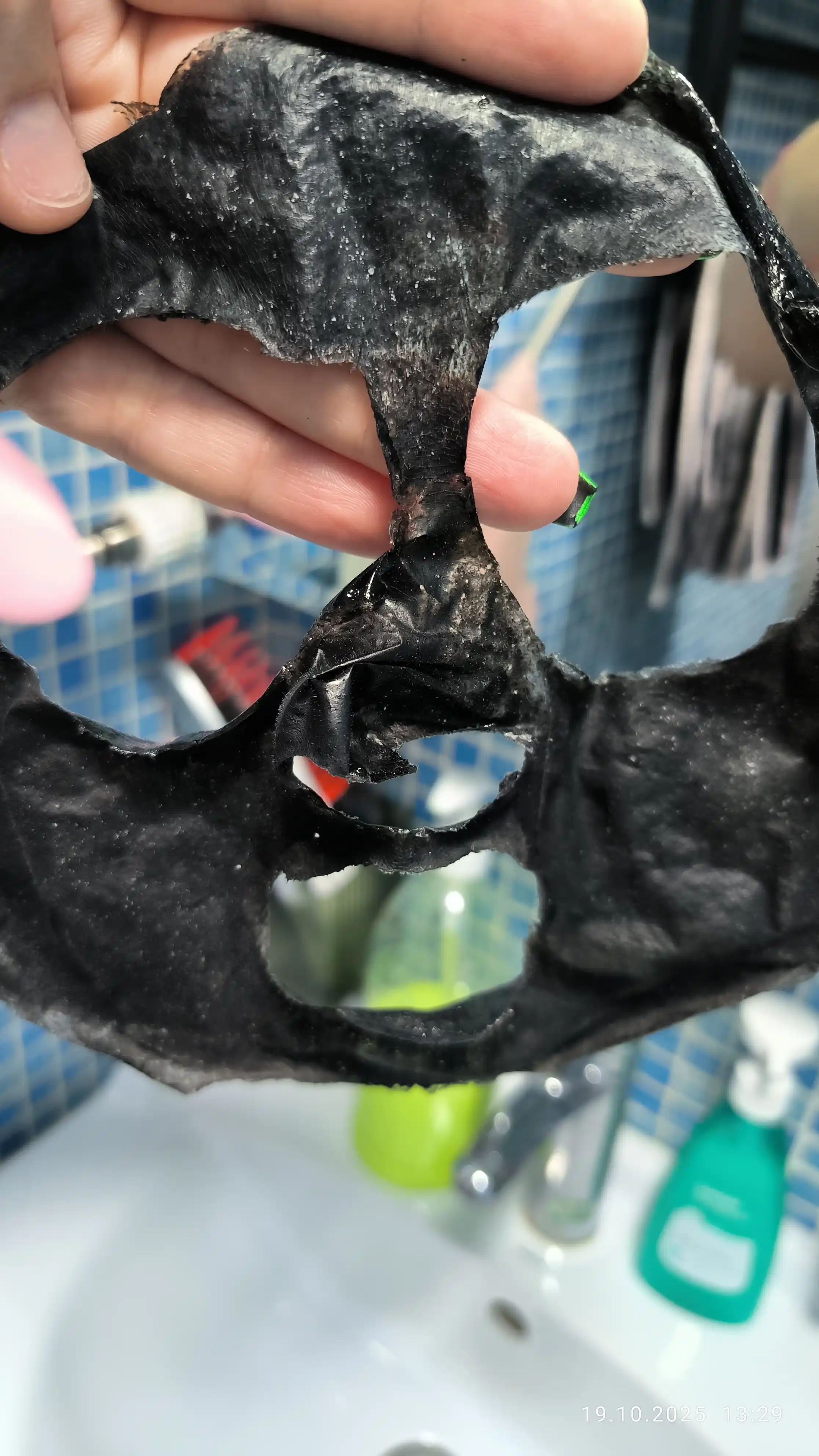 Mask угольная маска для лица против прыщей, черная, отбеливающая, 60 г