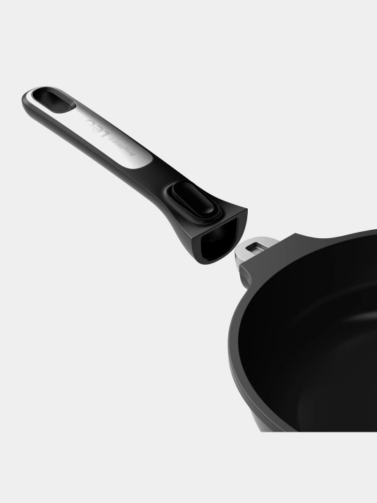 BergHOFF Phantom 3950570 tovasi, kuyishga qarshi qoplama, 24 sm, qora