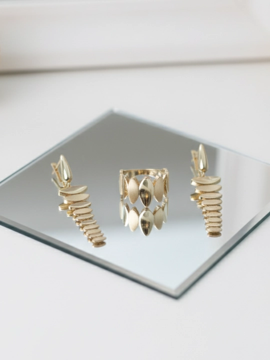 Ayollar uchun oltin uzuk va zirak to'plami, tilla 585 proba, 9.05gr, D14K model, DIAMOND