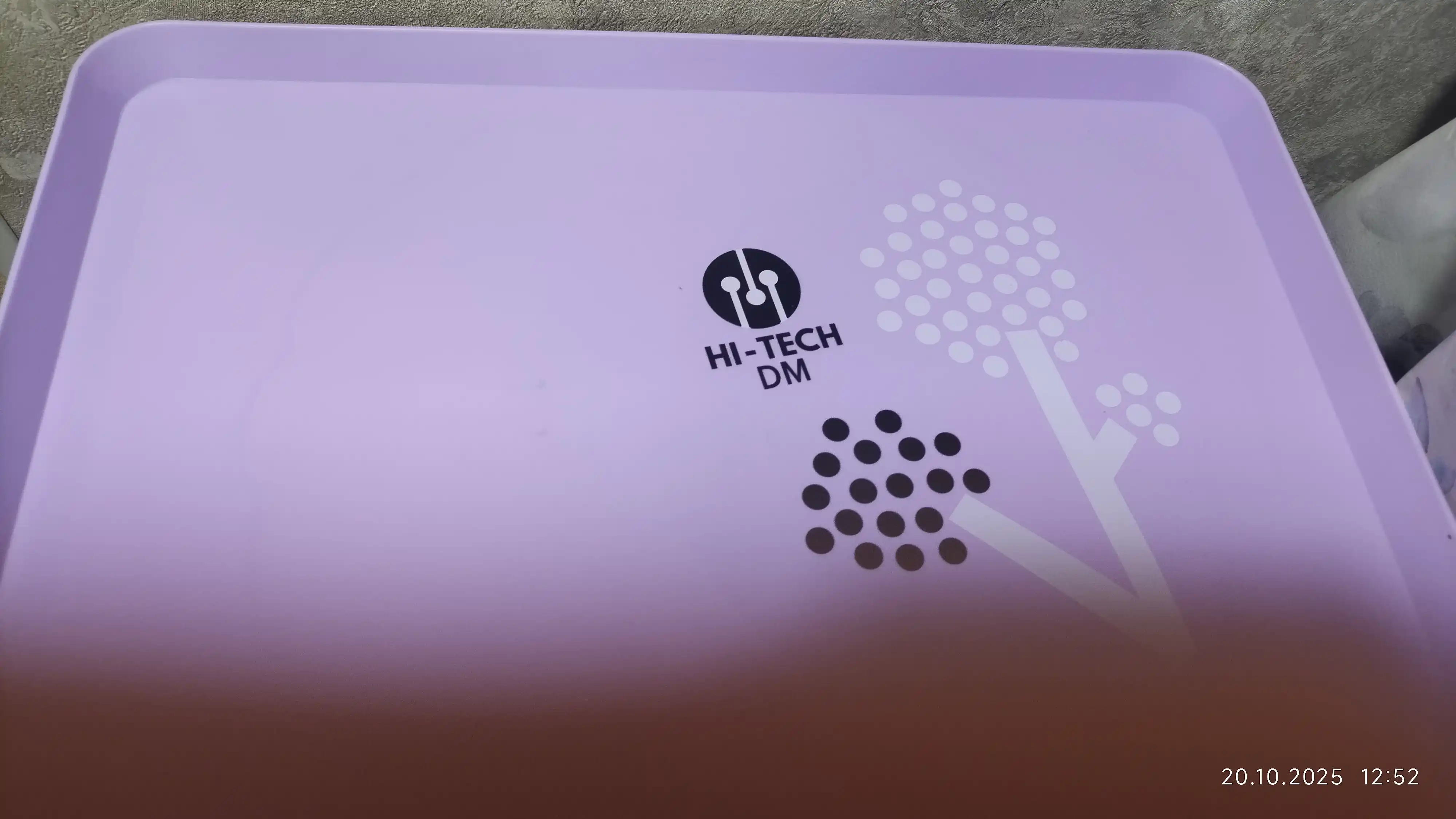 Поднос, изготовлен из пластика HI-TECH DM