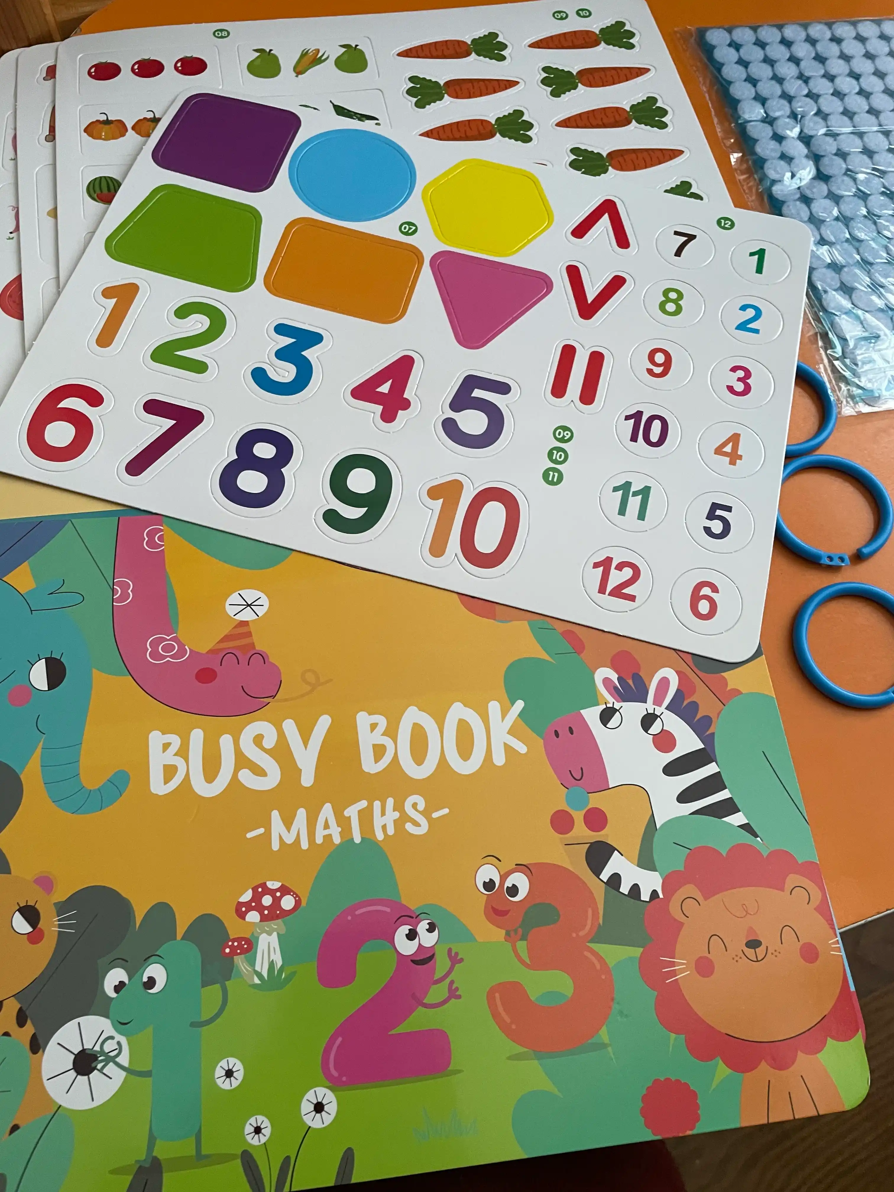 Busybook, rivojlantruvchi kitob, Montessori kitobi