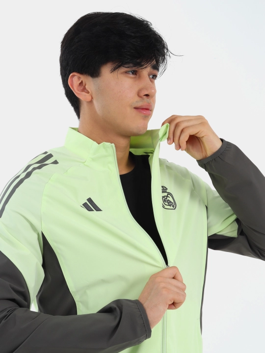 Футбольная ветровка Real Madrid