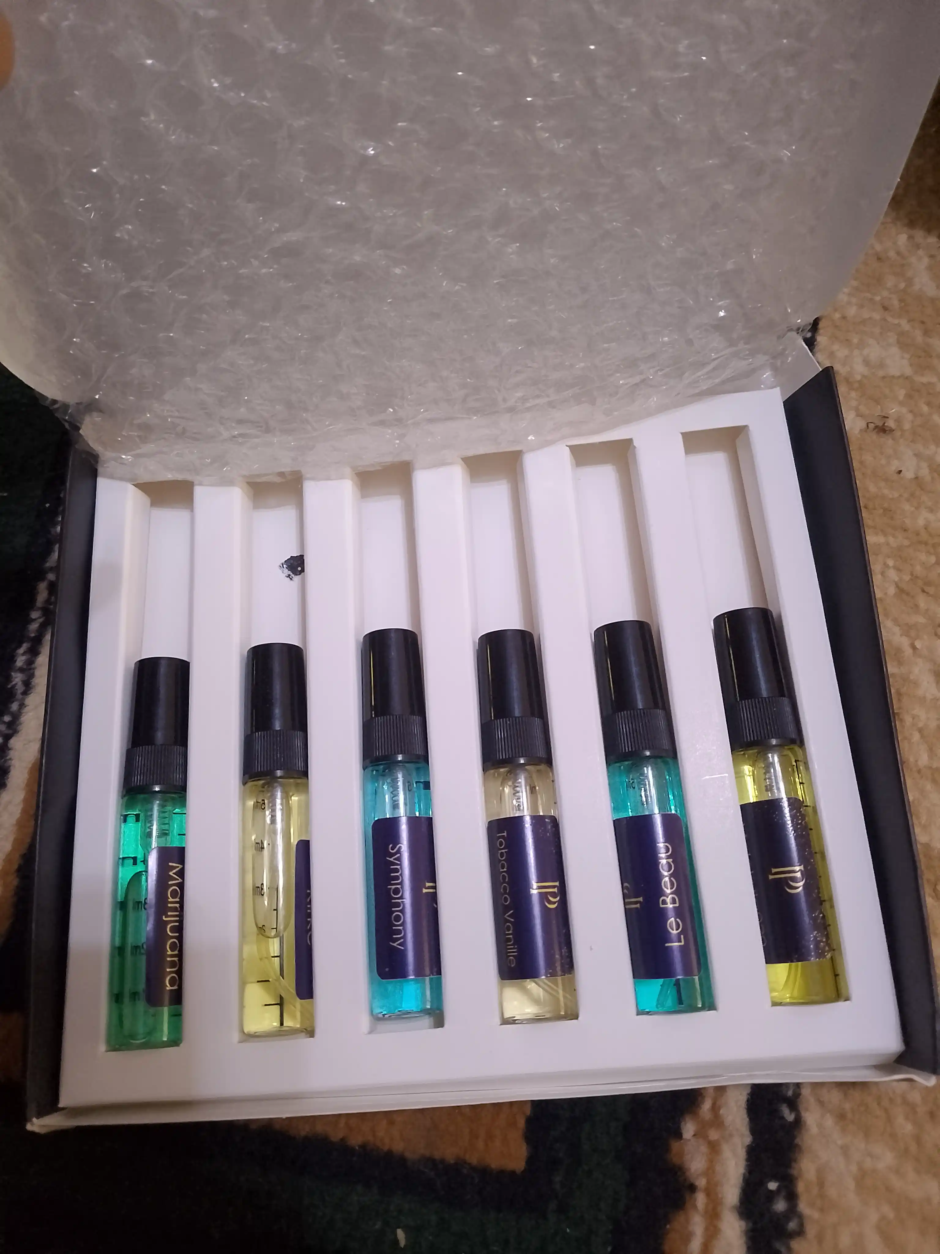 Erkaklar uchun atir nabor, Kirke, Molekula, Symphony, Le Beau, Marijuana, Tobacco Vanille