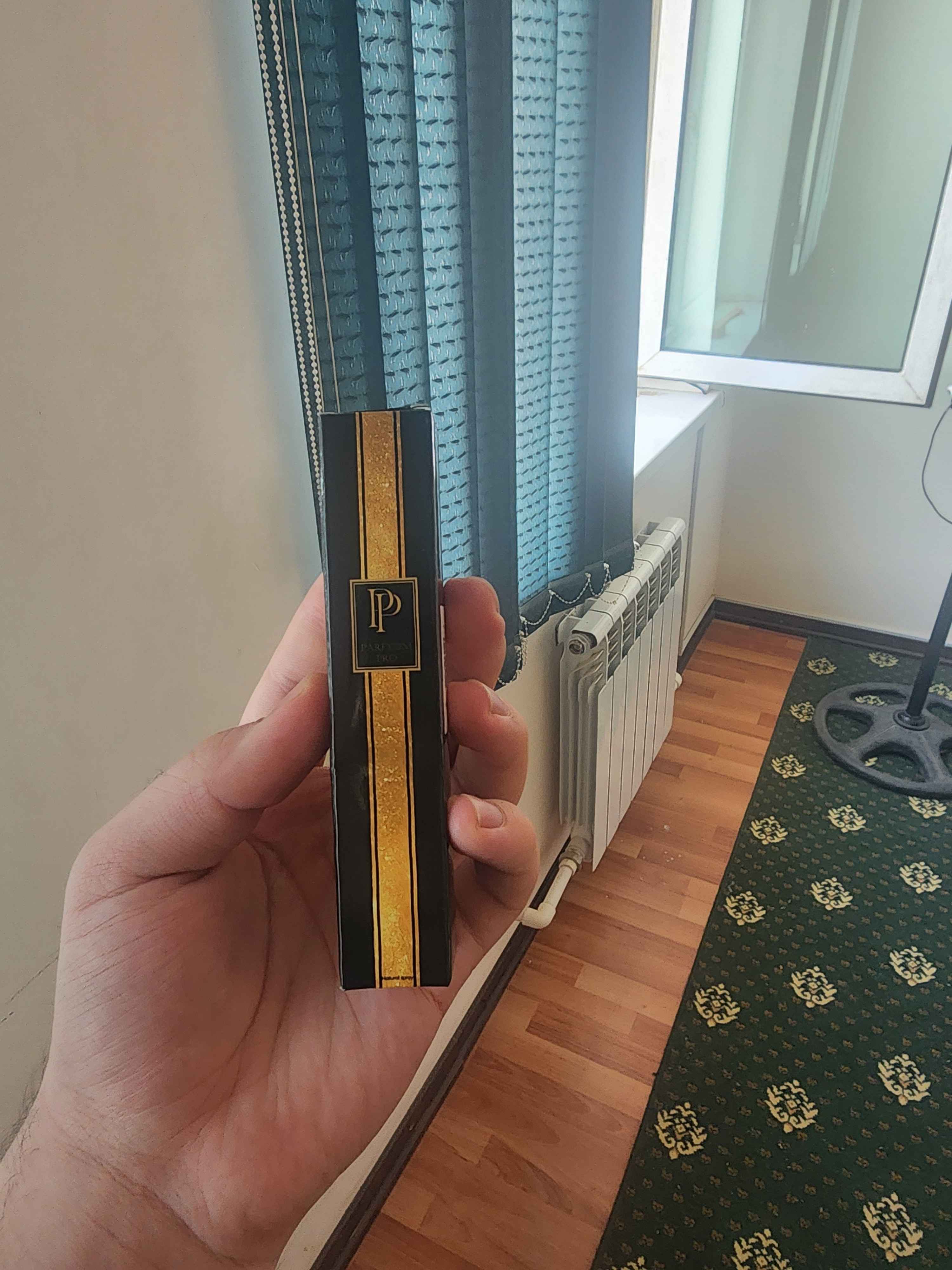 Erkaklar atiri Black afgano NASOMATTO 50% Masla (Ekstrakt parfyuma) 10 ML