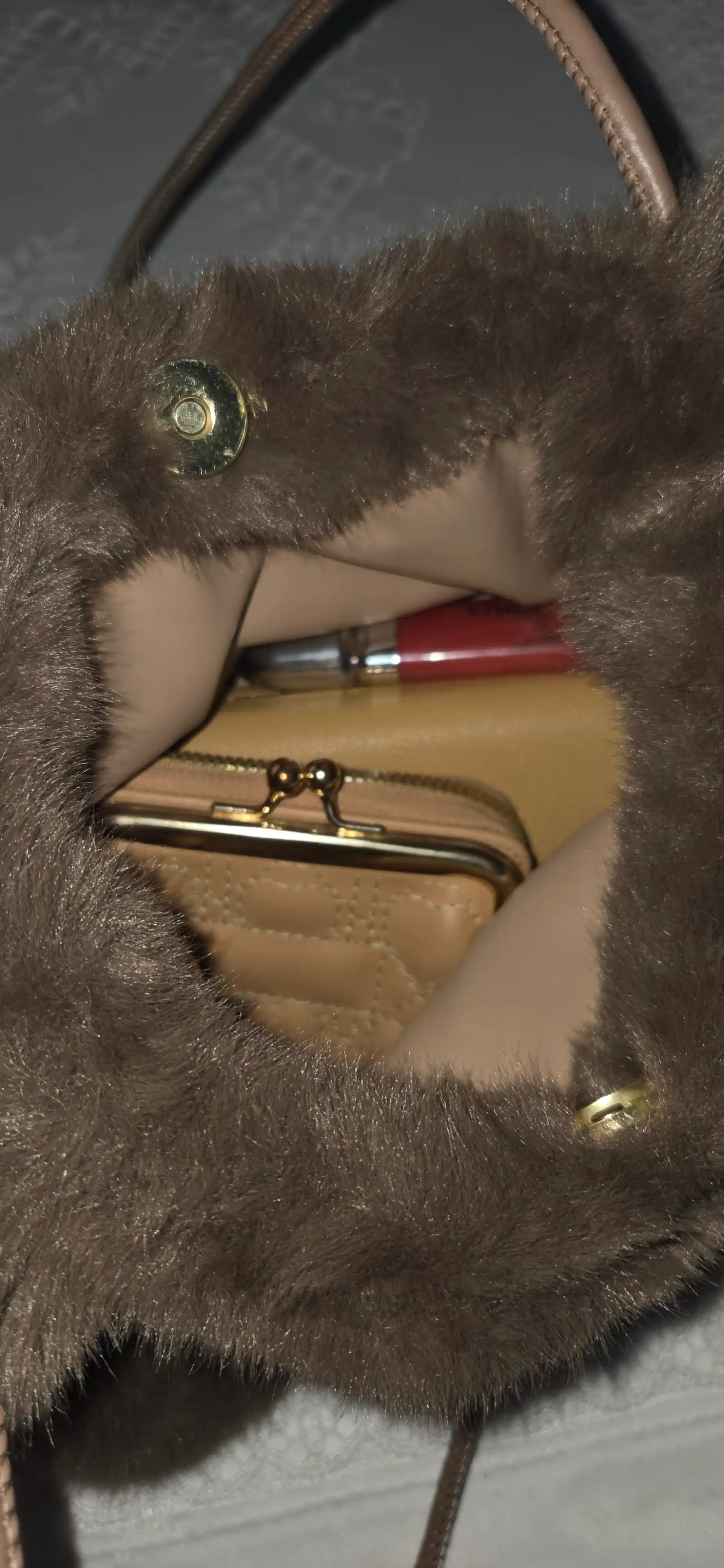 Mo'ynali ayollar sumkasi, yumshoq sumka, keng, o'qish va ish uchun