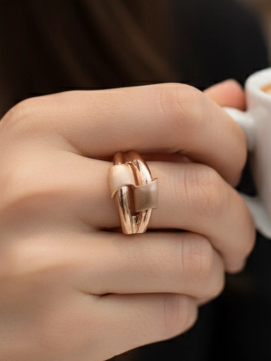 Ayollar uchun oltin uzuk va zirak to'plami, tilla 585 proba, 8.92 gr, D06K model, DIAMOND