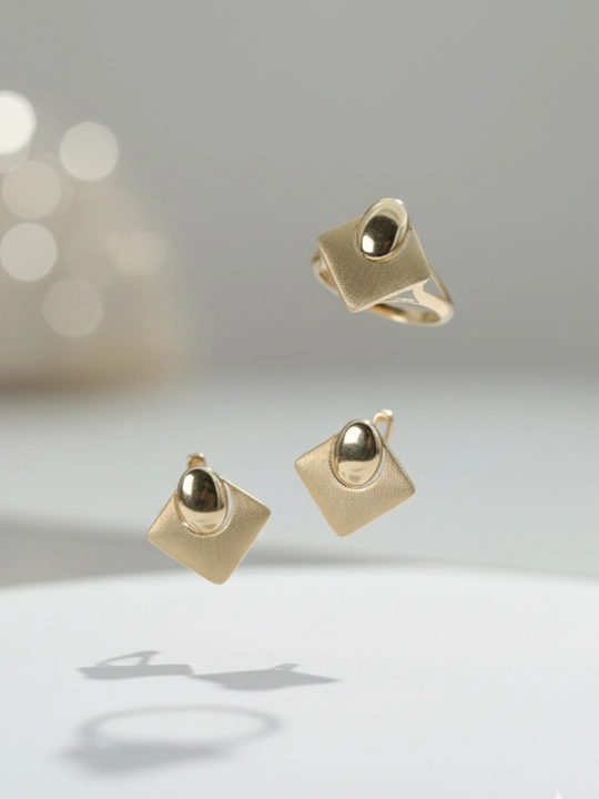 Ayollar uchun oltin uzuk va zirak to'plami, tilla 585 proba, 6.78 gr, D07K model, DIAMOND