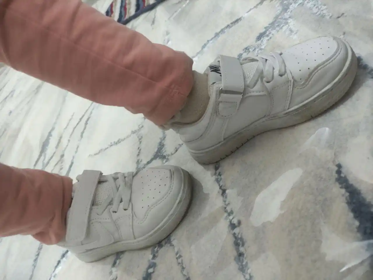 O‘g‘il va qiz bolalar uchun kuzgi krossovkalar, sport, maktab uchun qulay oyoq kiyimlar