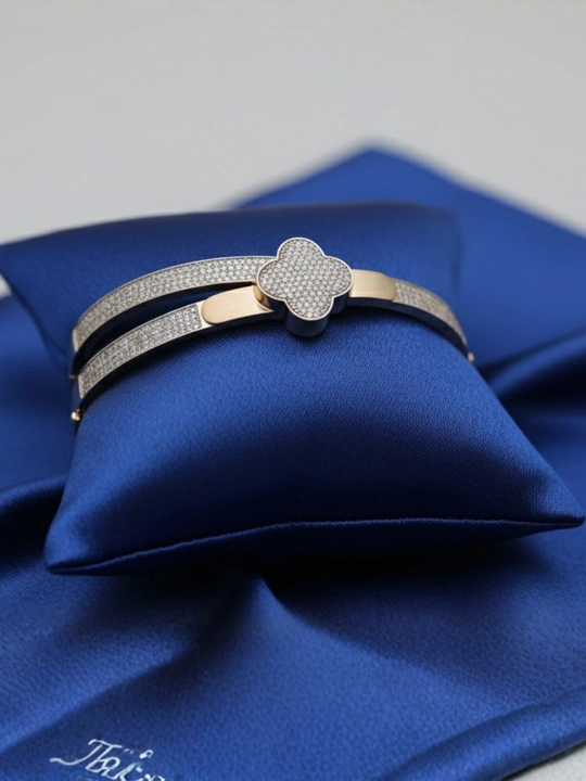 Ayollar uchun oltin braslet, bilaguzuk, 585 namuna, 19.4 gr, D10B model, DIAMOND