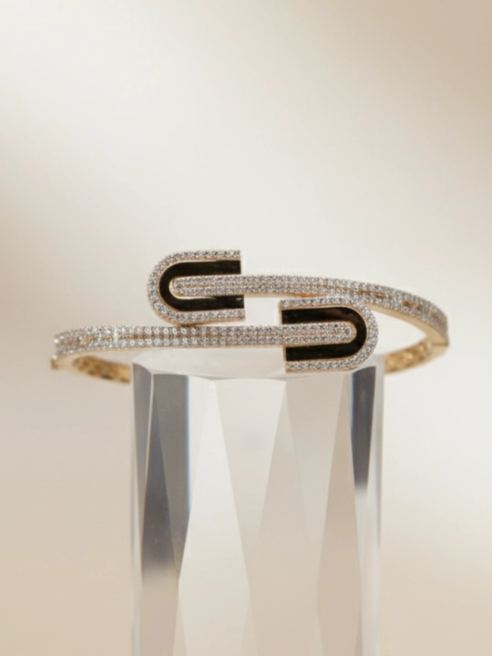 Ayollar uchun oltin braslet, bilaguzuk, 585 namuna, 13.8 gr, D09B model, DIAMOND