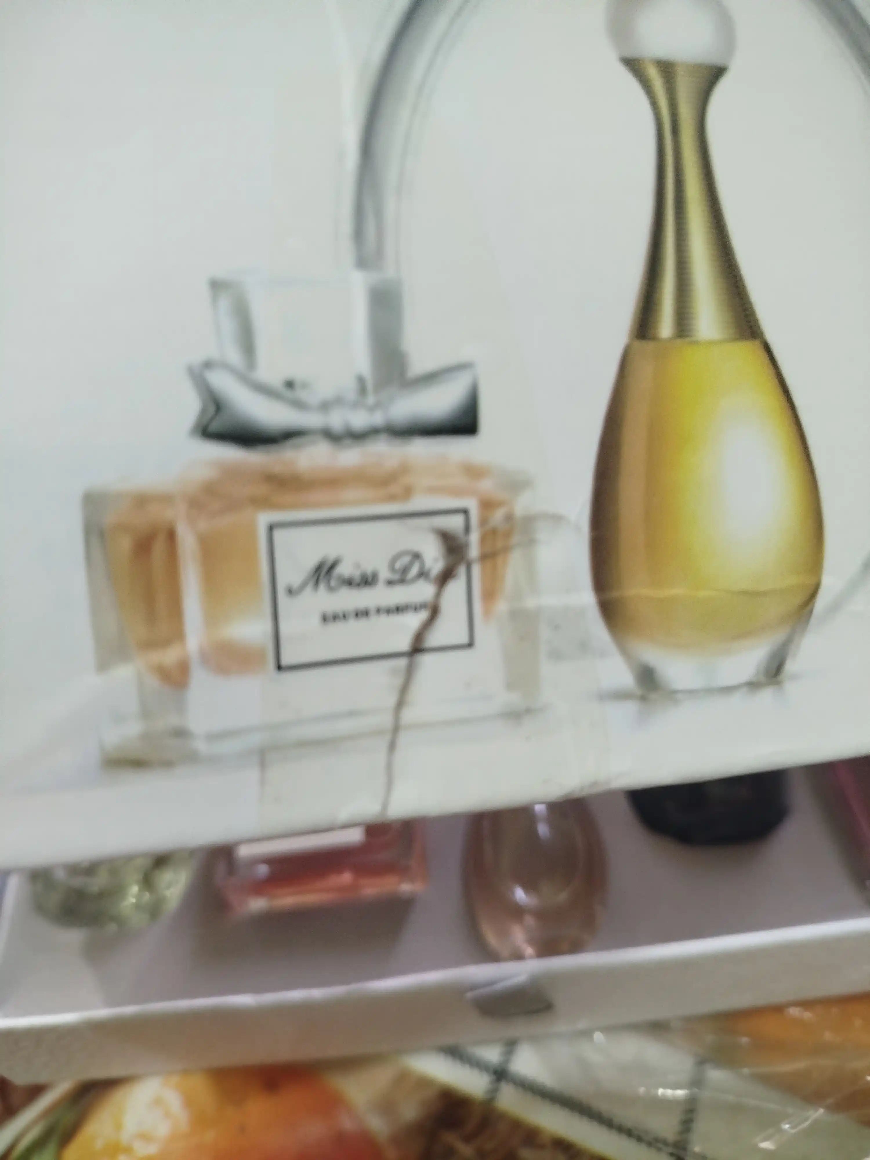 Dior Les Parfums Miniature Set, ayollar uchun atir to'plami