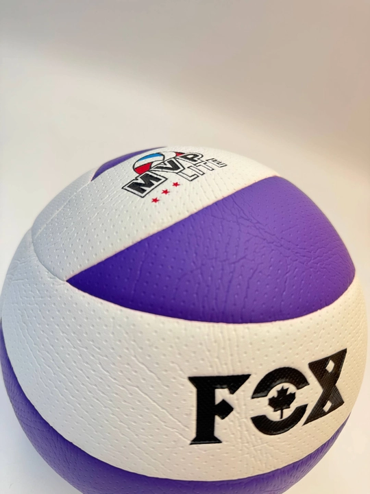 FOX voleybol to‘pi — sifatli sintetik charmli, mashg‘ulot va o‘yinlar uchun qulay tanlov