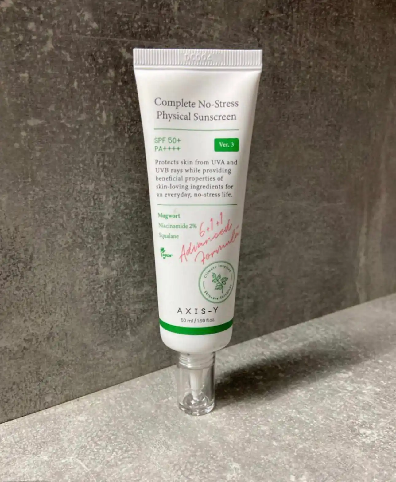 Yengil mineral quyoshdan himoya kremi yuz uchun AXIS-Y SPF50+ barcha turdagi teri uchun