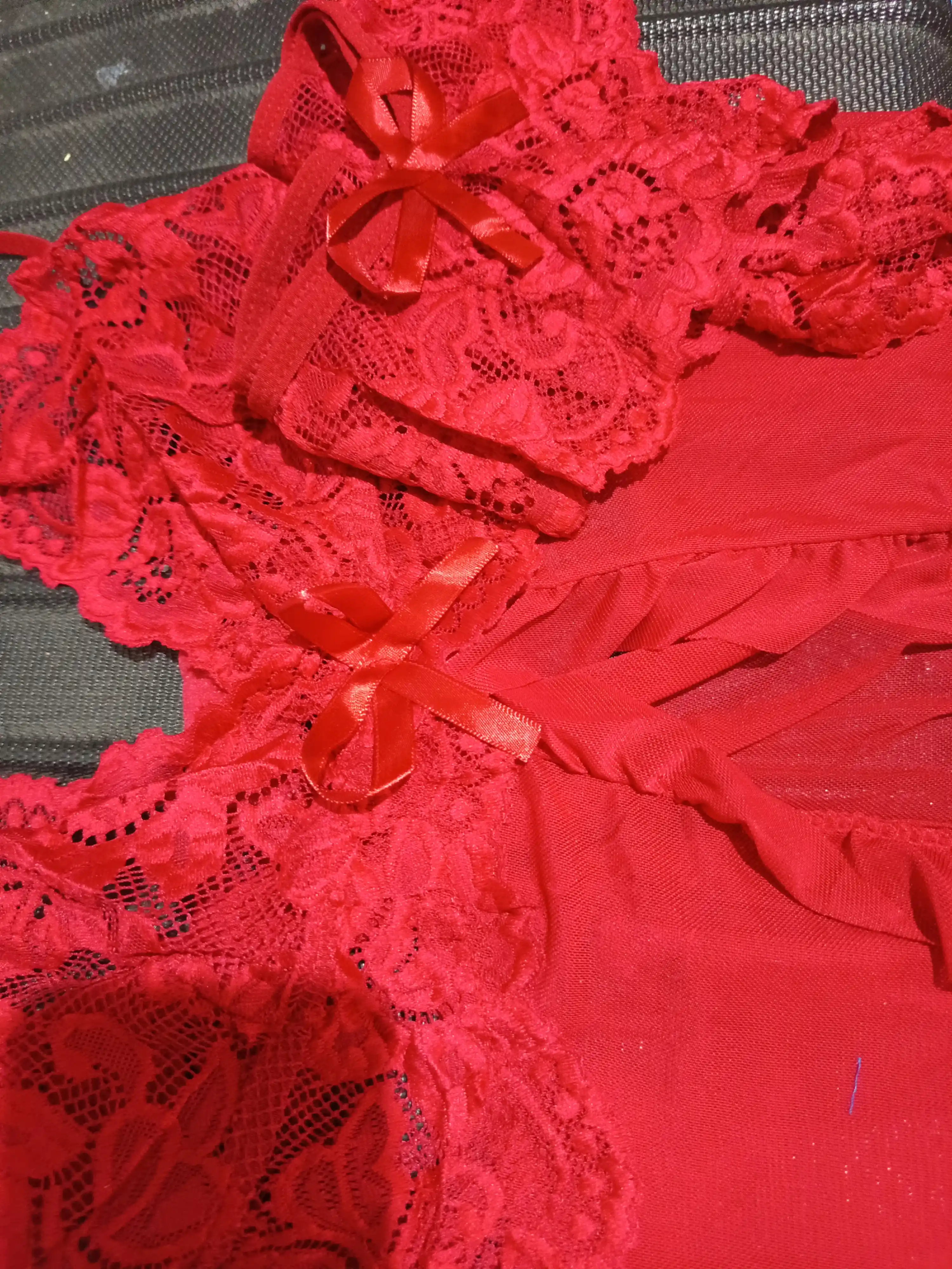 To`rli penyuari, stringlar bilan to'plam, pijama ayollar uchun to'plami