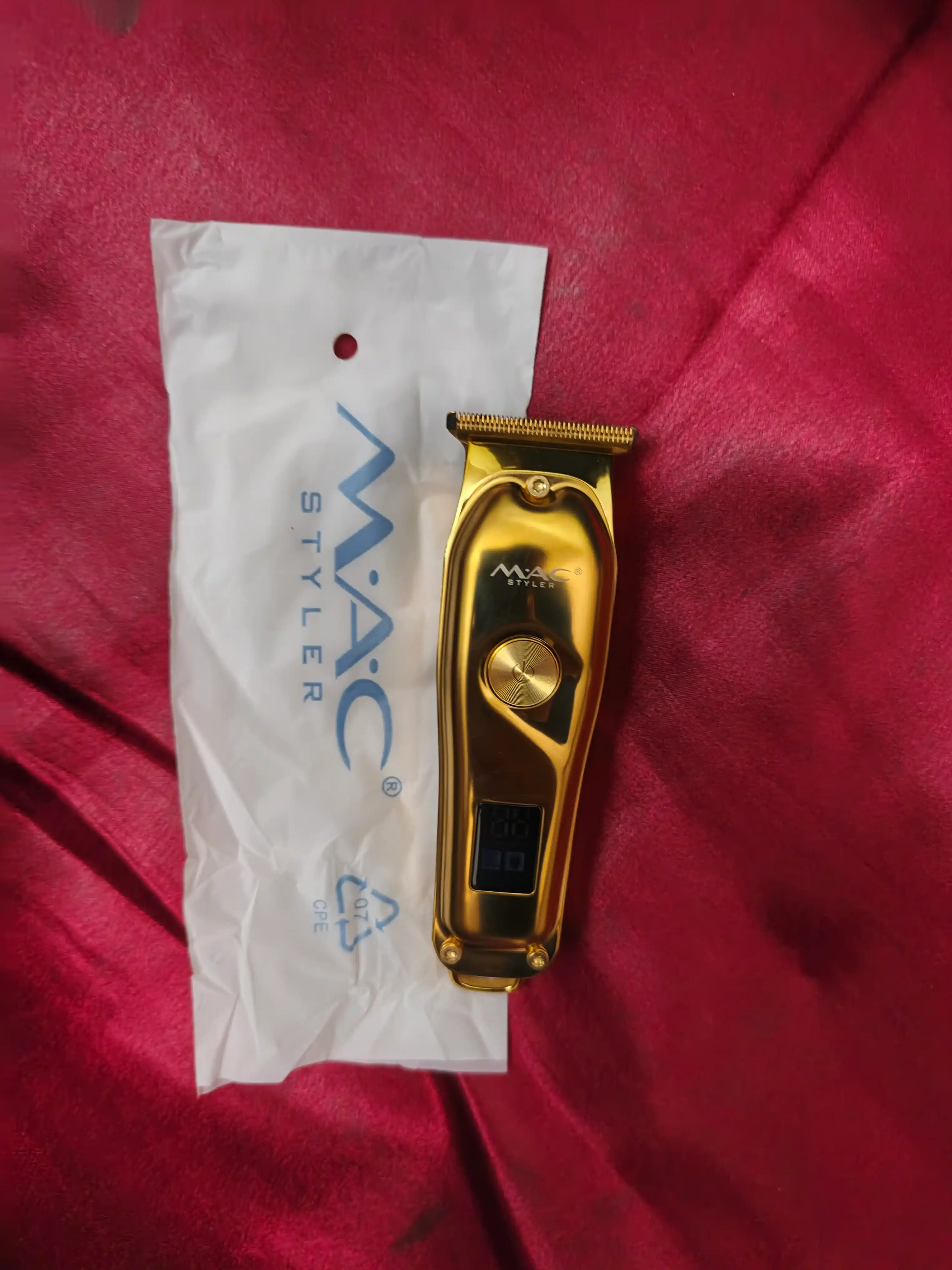 Simsiz soch olish mashinasi, MAC  LED displeyli soqol trimmer