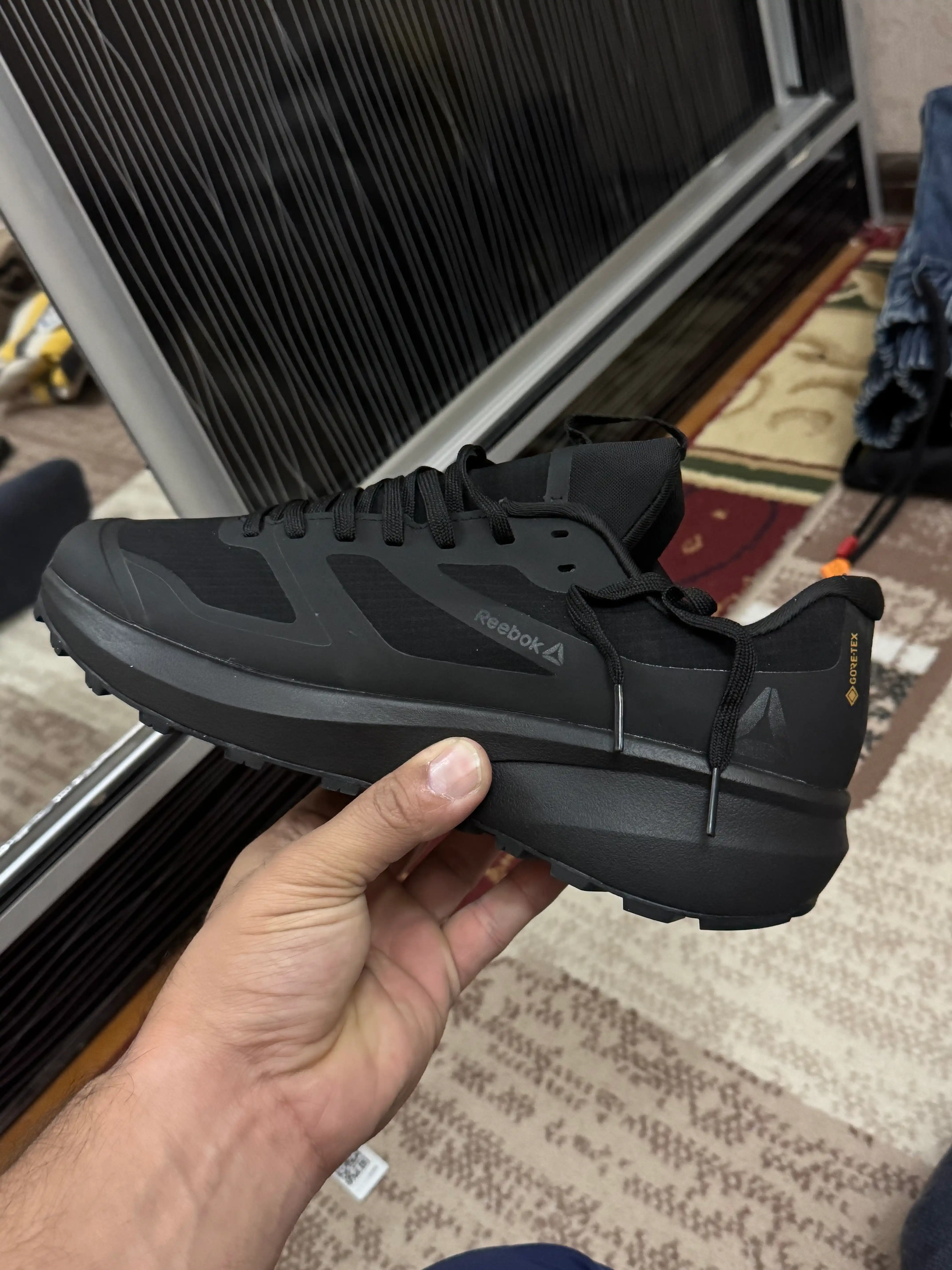 Термо кроссовки, Vibram подошва, спортивная обувь Gore-Tex, сезон: зима-весна-осень