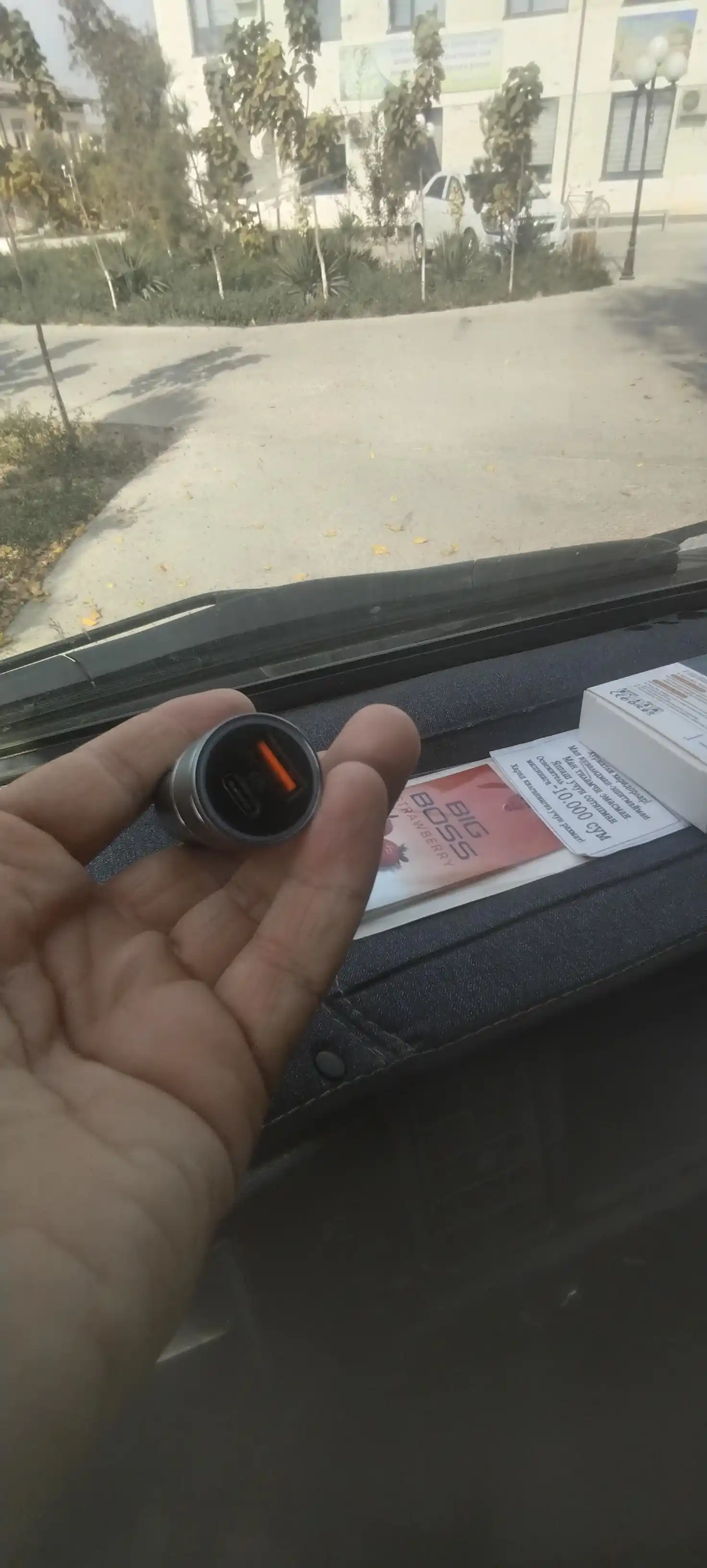 Avtomobil uchun tezkor zaryad qurilmasi, USB-A + Type-C, 67 Vt