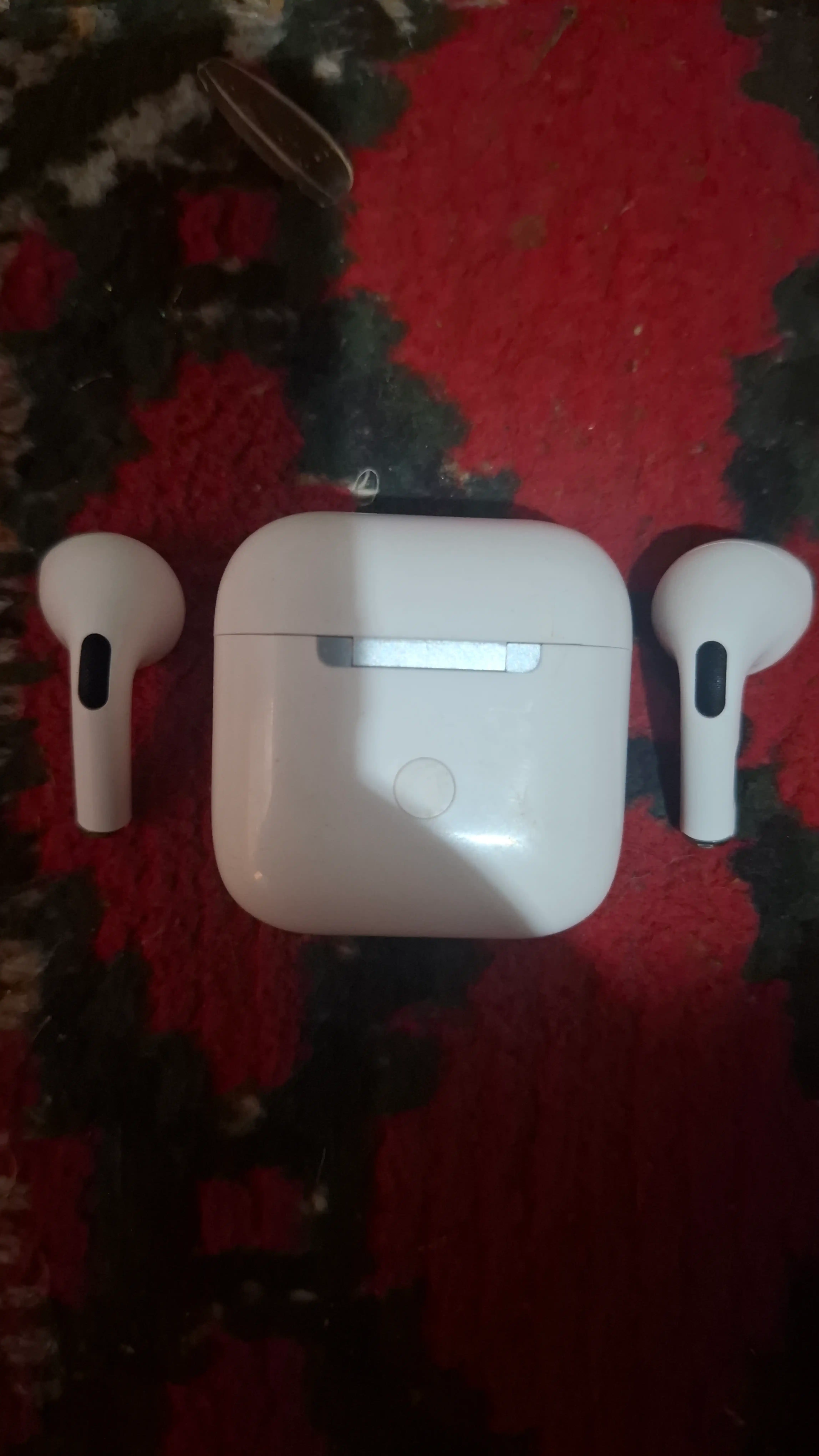 Simsiz quloqchinlar Pods Pro 4, sensorli