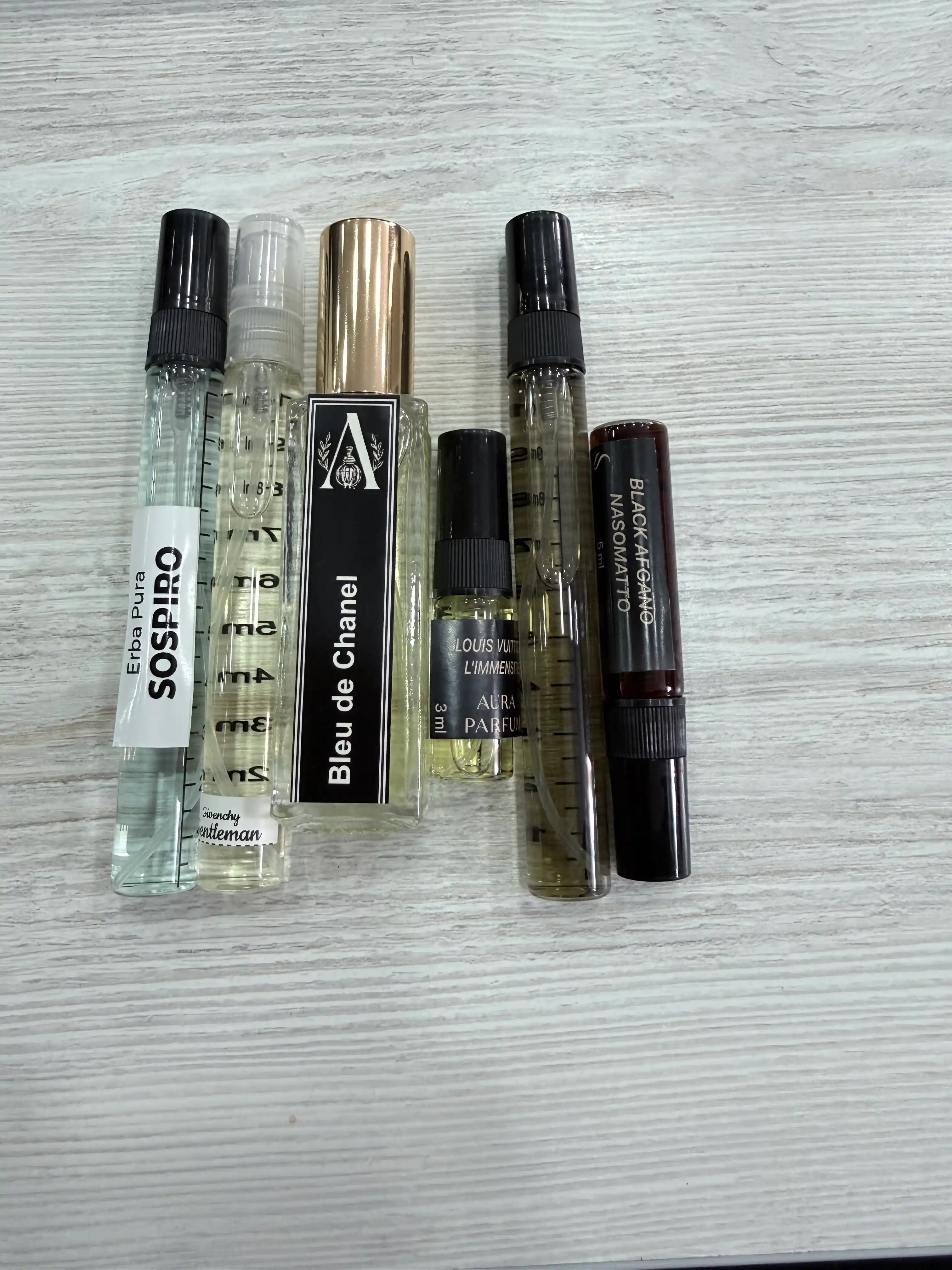 Givenci Gentleman erkaklar atirlari, efir moylari bilan, 10 ml