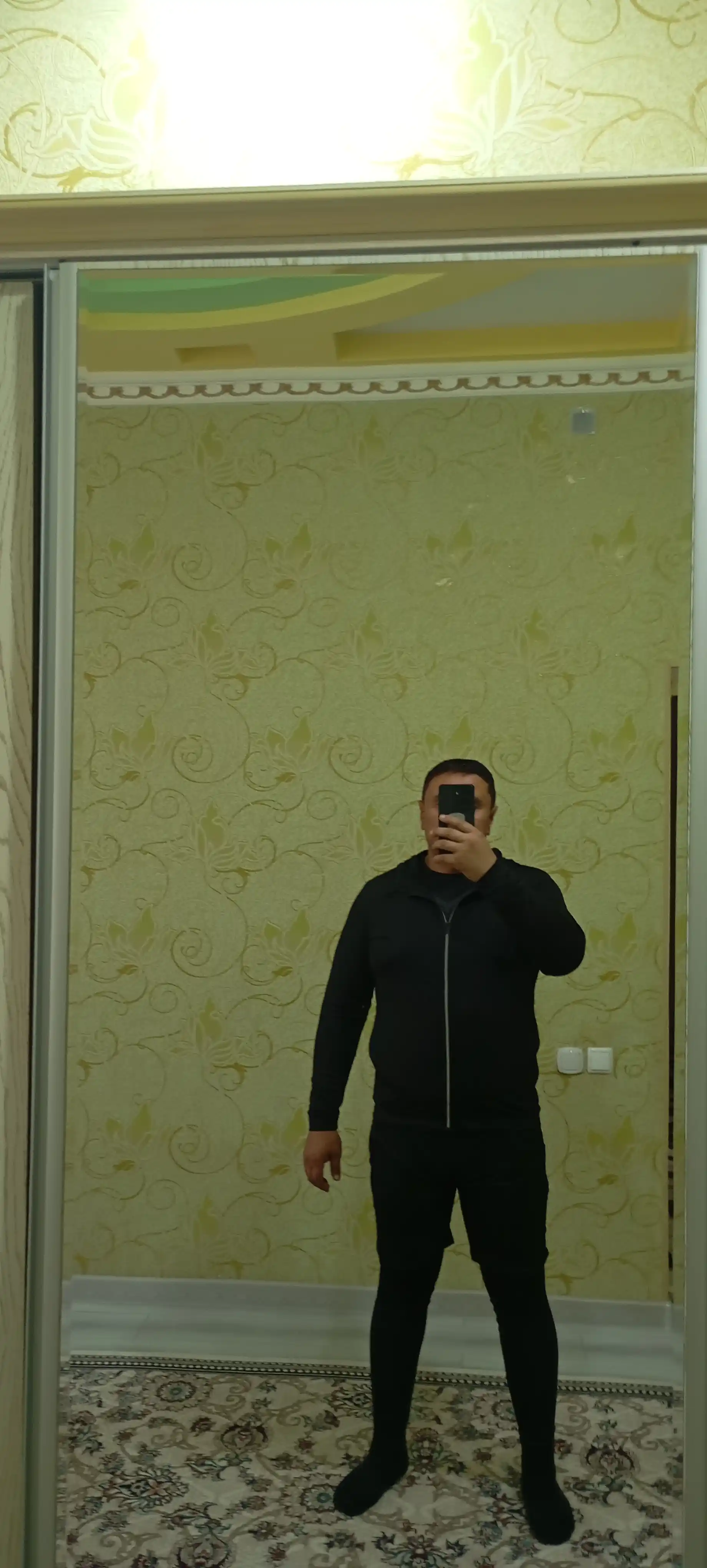 Erkaklar uchun rashgard 5 in 1 komplekt, sport kiyimlari va fitnes mashg‘ulotlari uchun