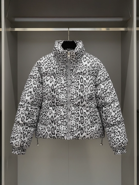 Ayollar uchun leopard naqshli issiq kurtka