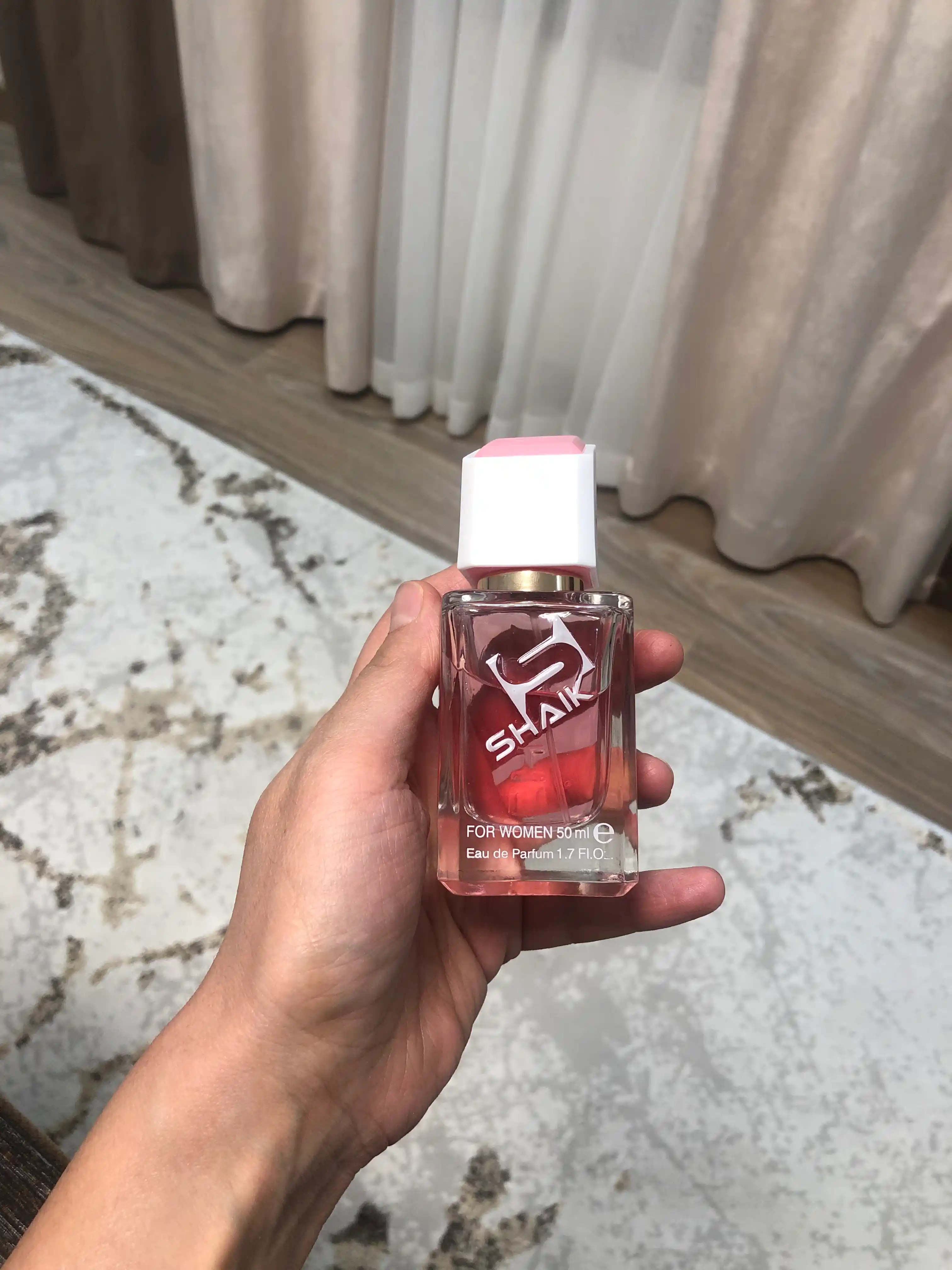 Parfyumlangan suv SHAIK 202, Victoria's Secret Bombshell, ayollar uchun atir, 50 ml