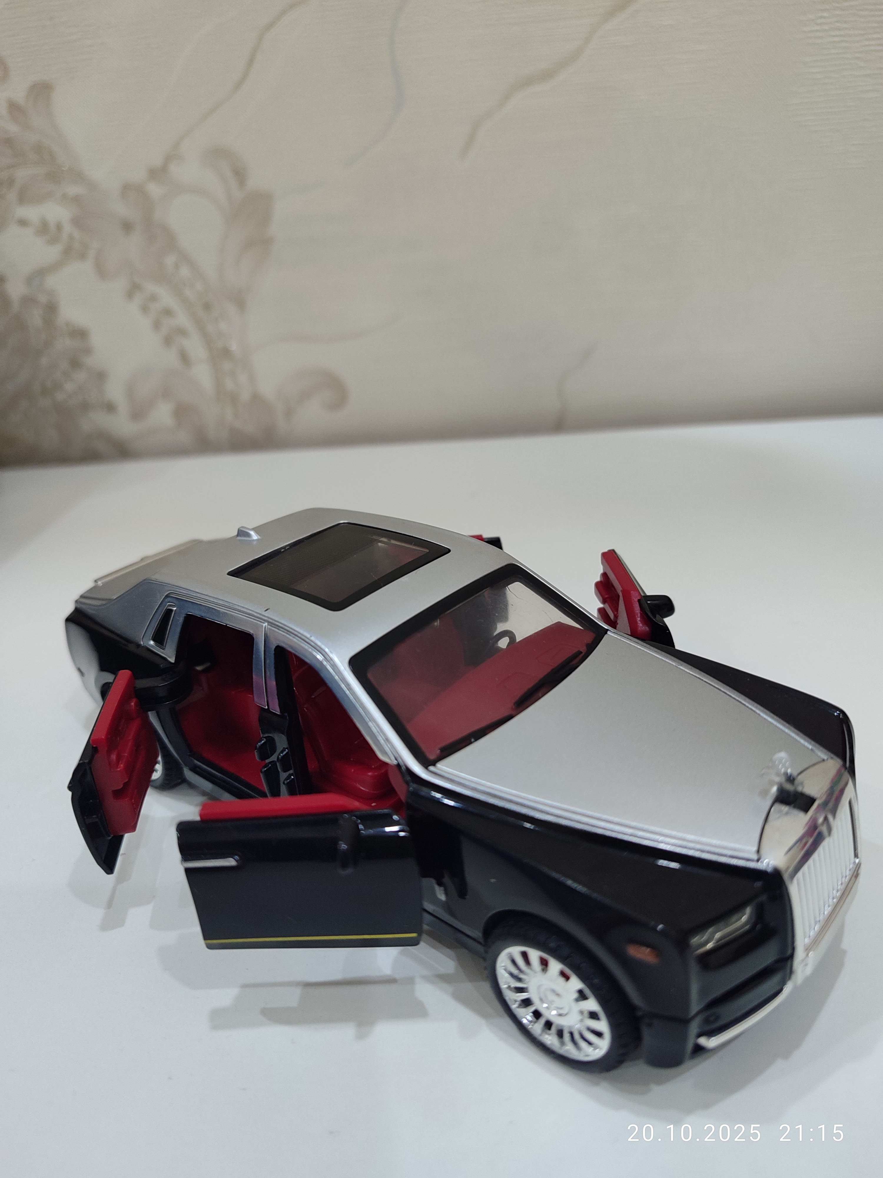 Коллекционная модель машины, Rolls Royce, детские подарки для мальчиков