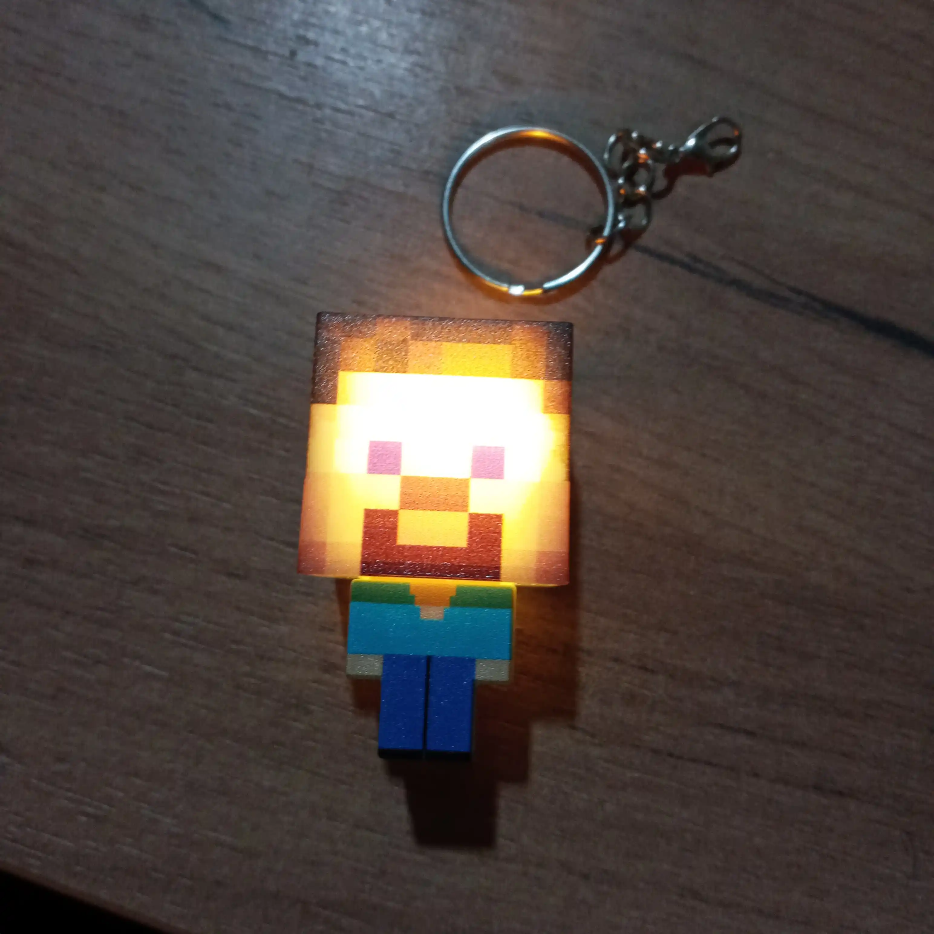 Брелок-фонарик Minecraft Стив и Скелет — LED свет, для ключей, рюкзака, сумки