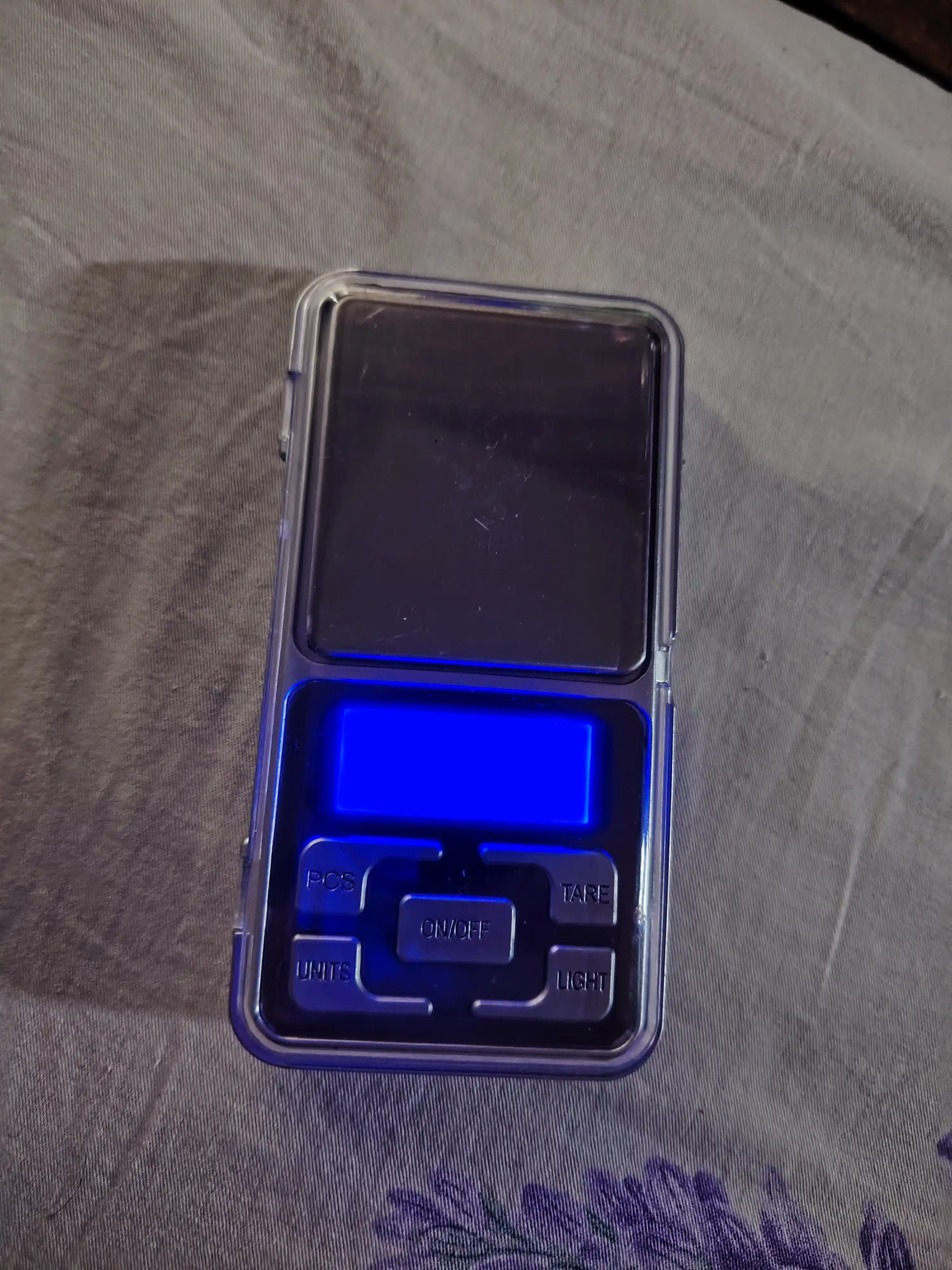 Elektron zargarlik tarozilari, batareyalar bilan, 200 g