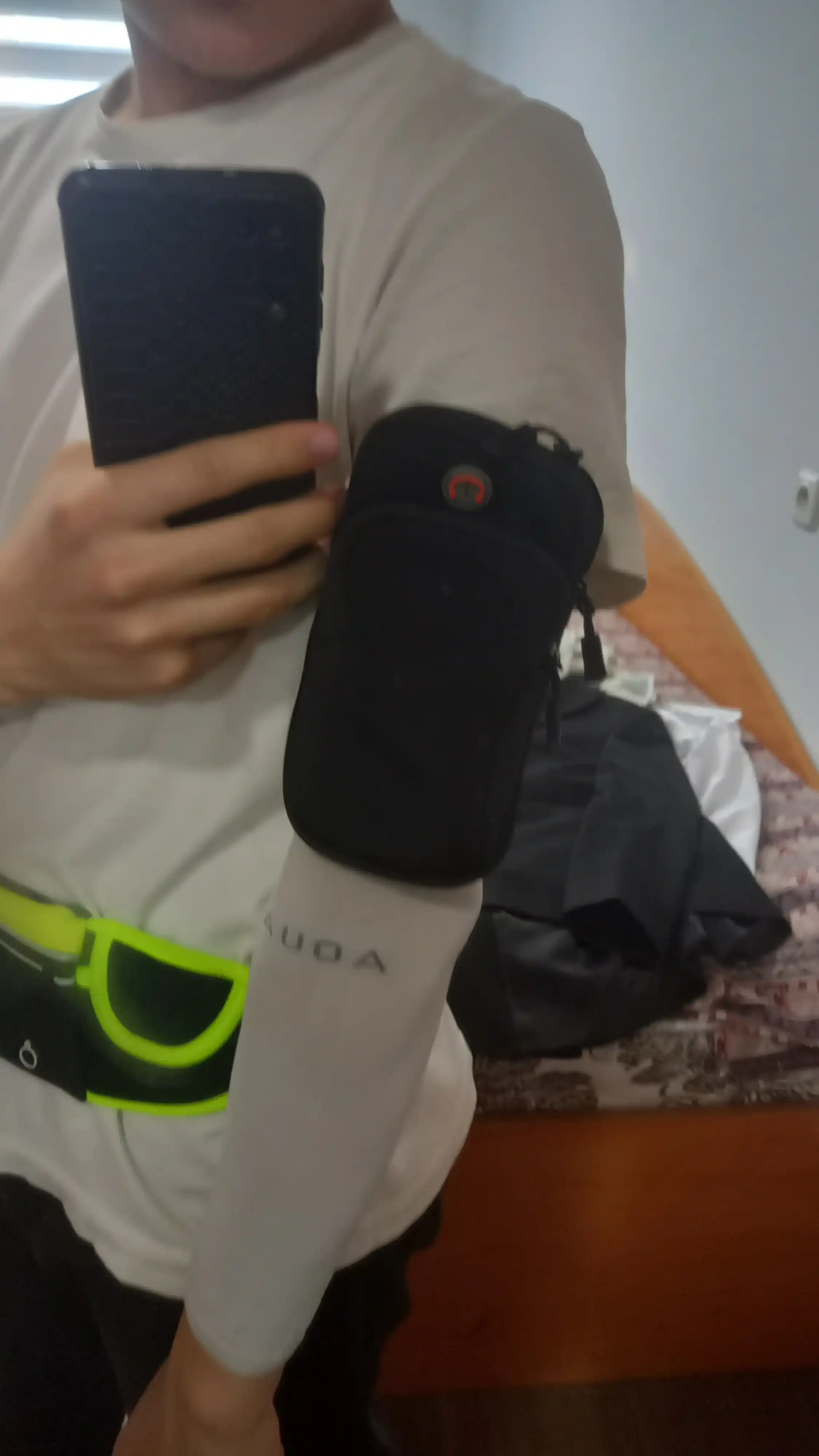 Сумка на руку чехол телефона для бега