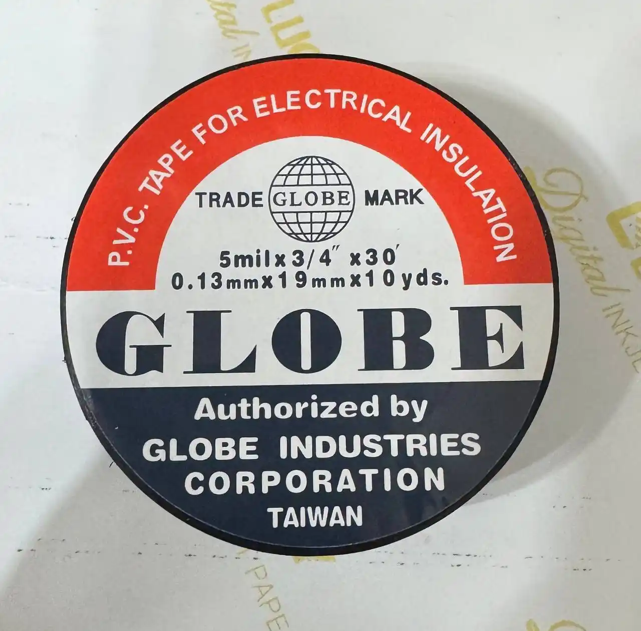 Izolenta Globe, universal