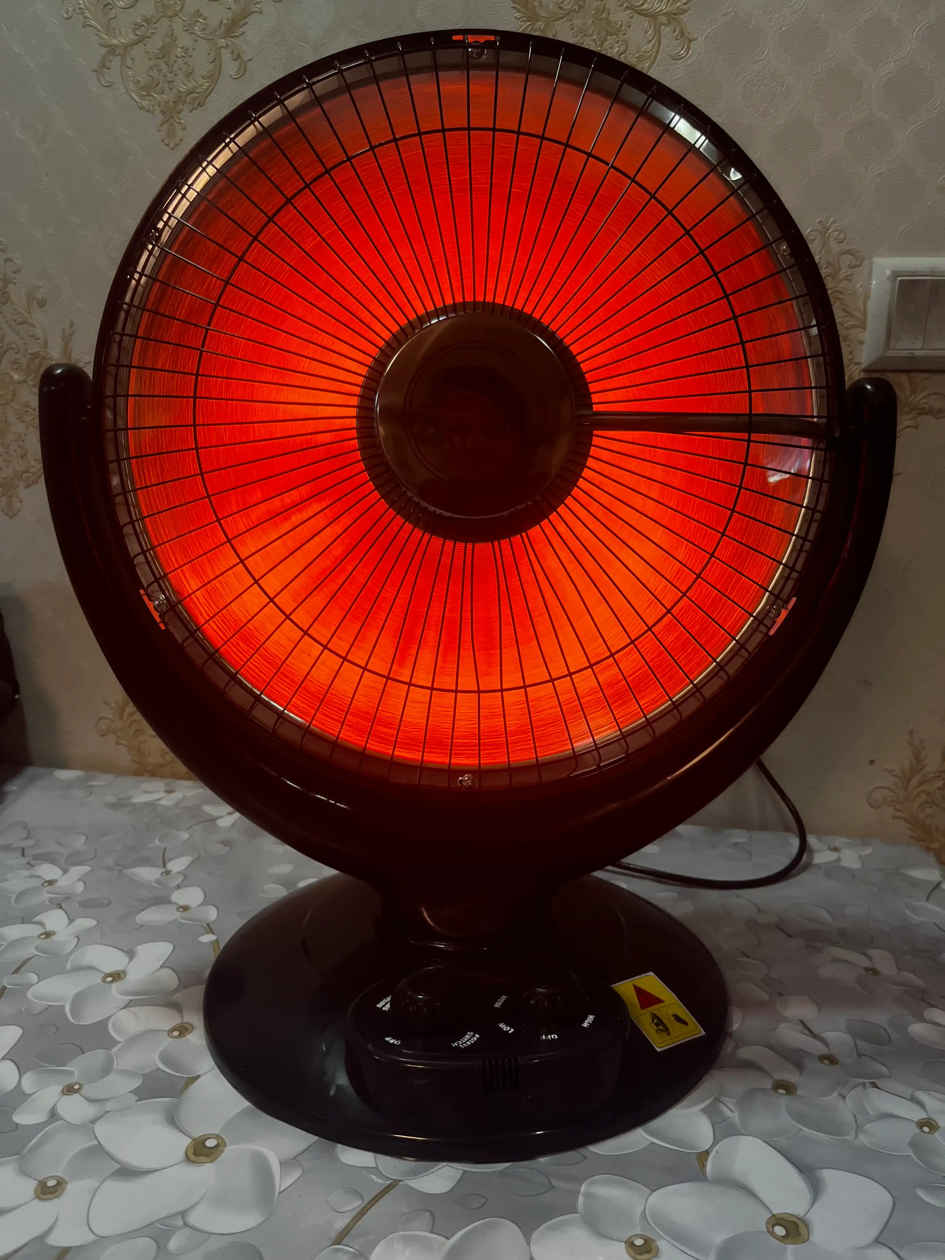 Elektr ISITGICH pechka uy uchun pechka katta pechka  AYUBA A-0100 QUYOSH