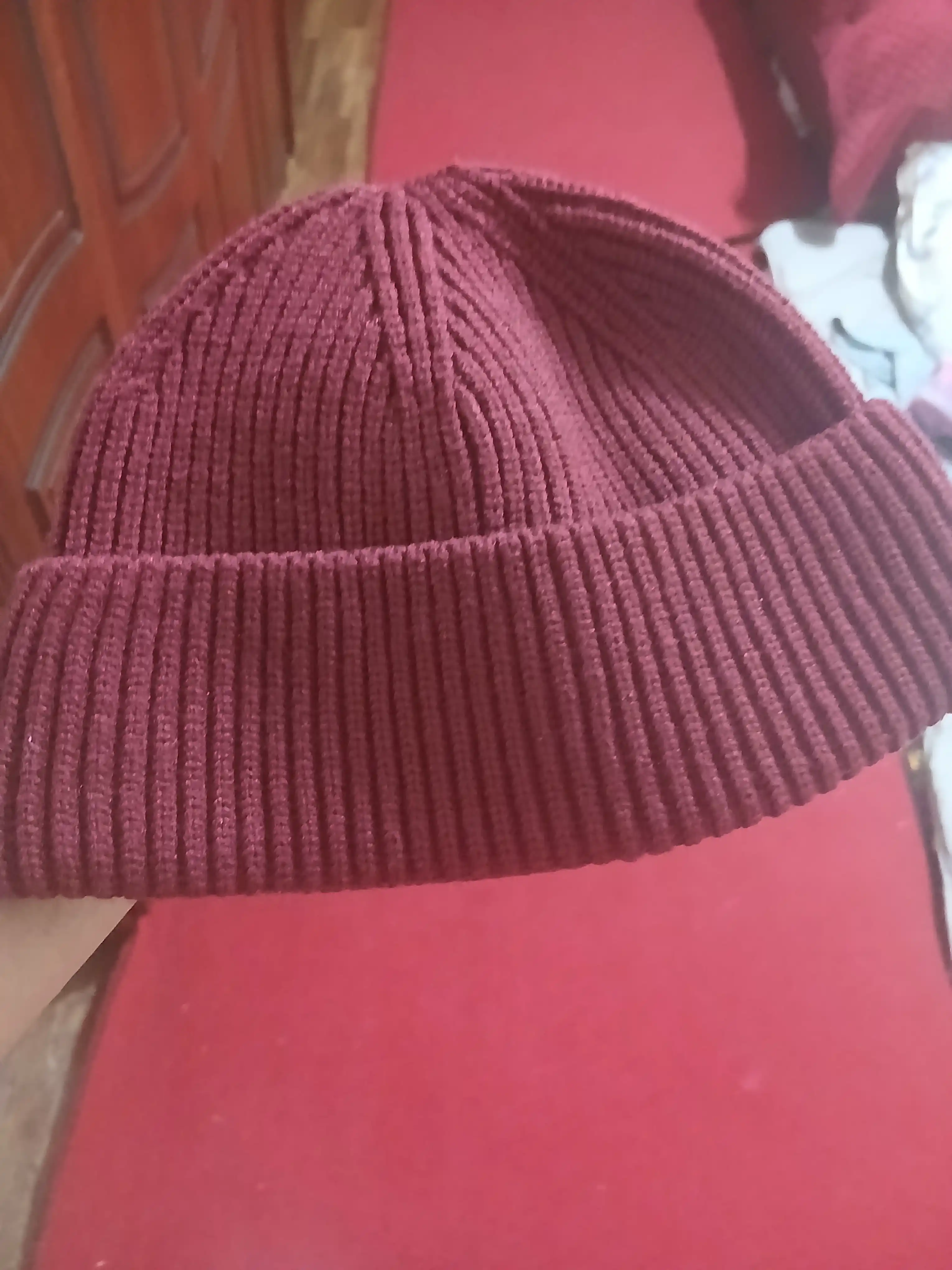 Erkaklar va ayollar uchun universal unisex binni shapka – sport uchun qulay bosh kiyim